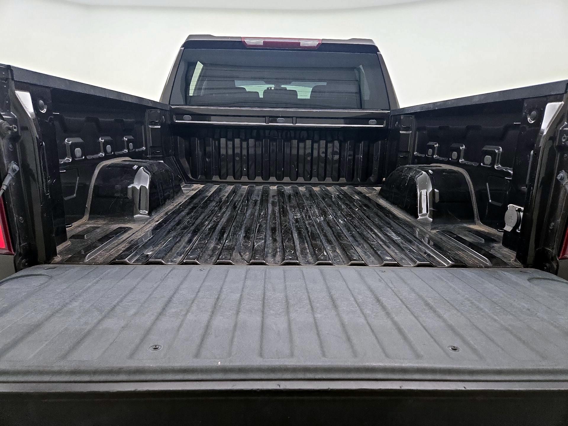 Thumbnail: 2020 Chevrolet Silverado 1500 - 20