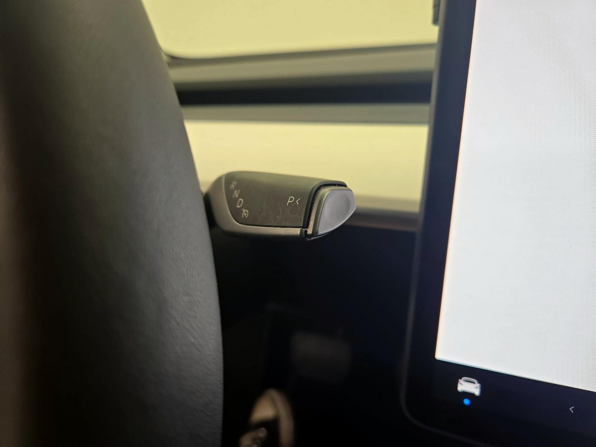 Thumbnail: 2022 Tesla Model 3 - 17