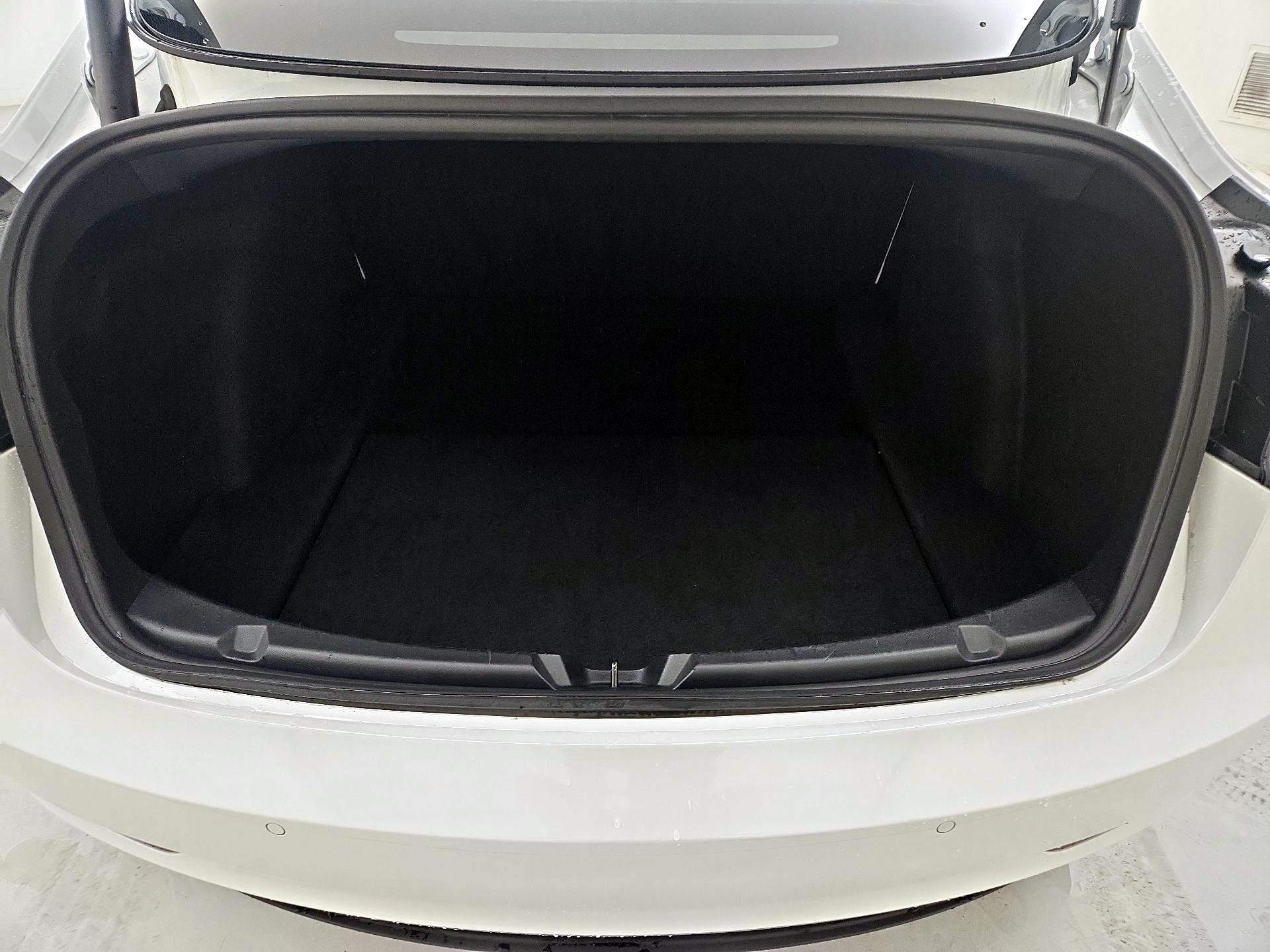 Thumbnail: 2022 Tesla Model 3 - 20