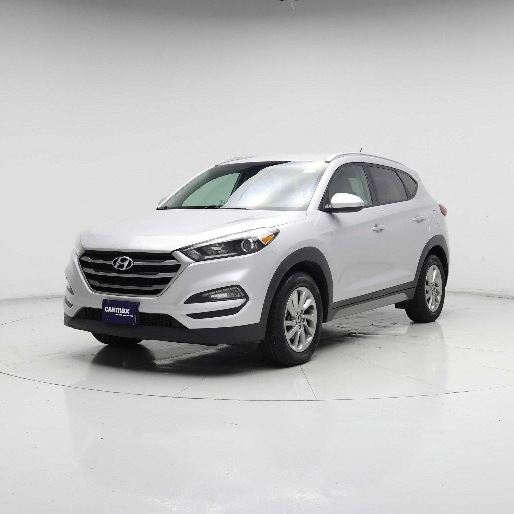 Thumbnail: 2017 Hyundai Tucson - 4