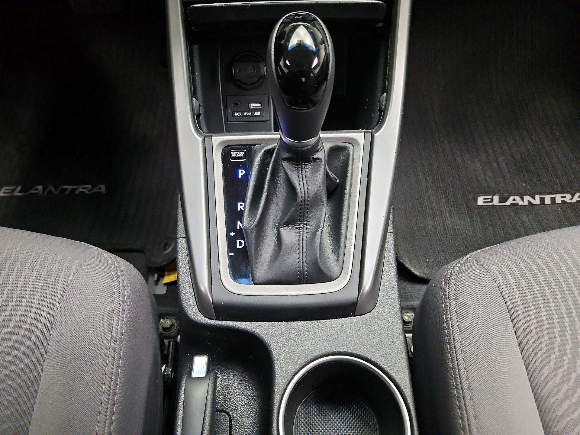 Thumbnail: 2016 Hyundai Elantra - 17