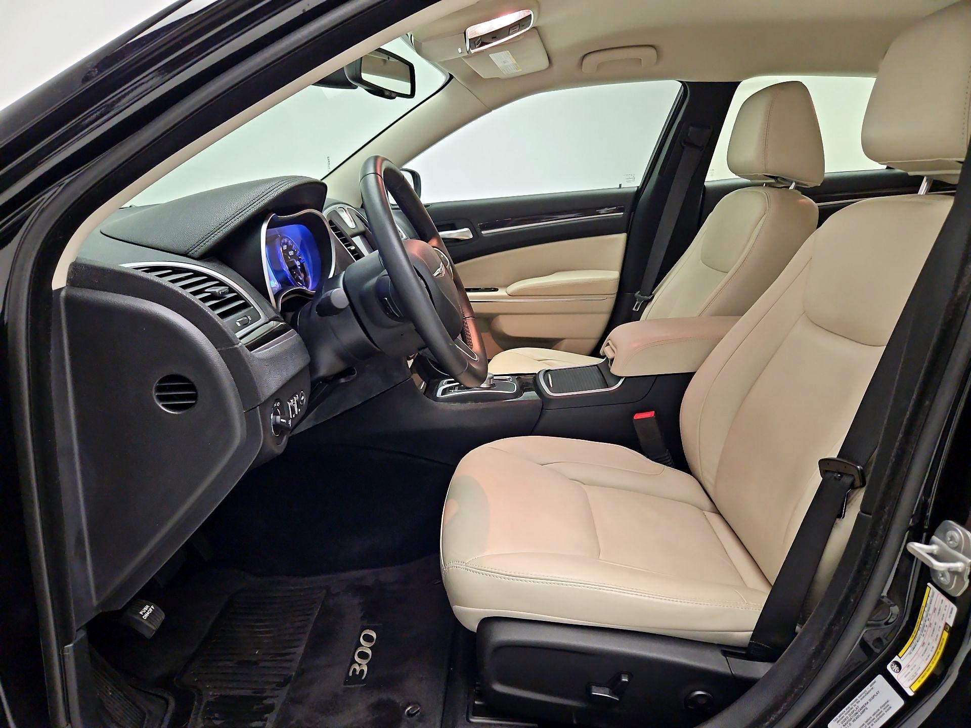 Thumbnail: 2015 Chrysler 300 - 11