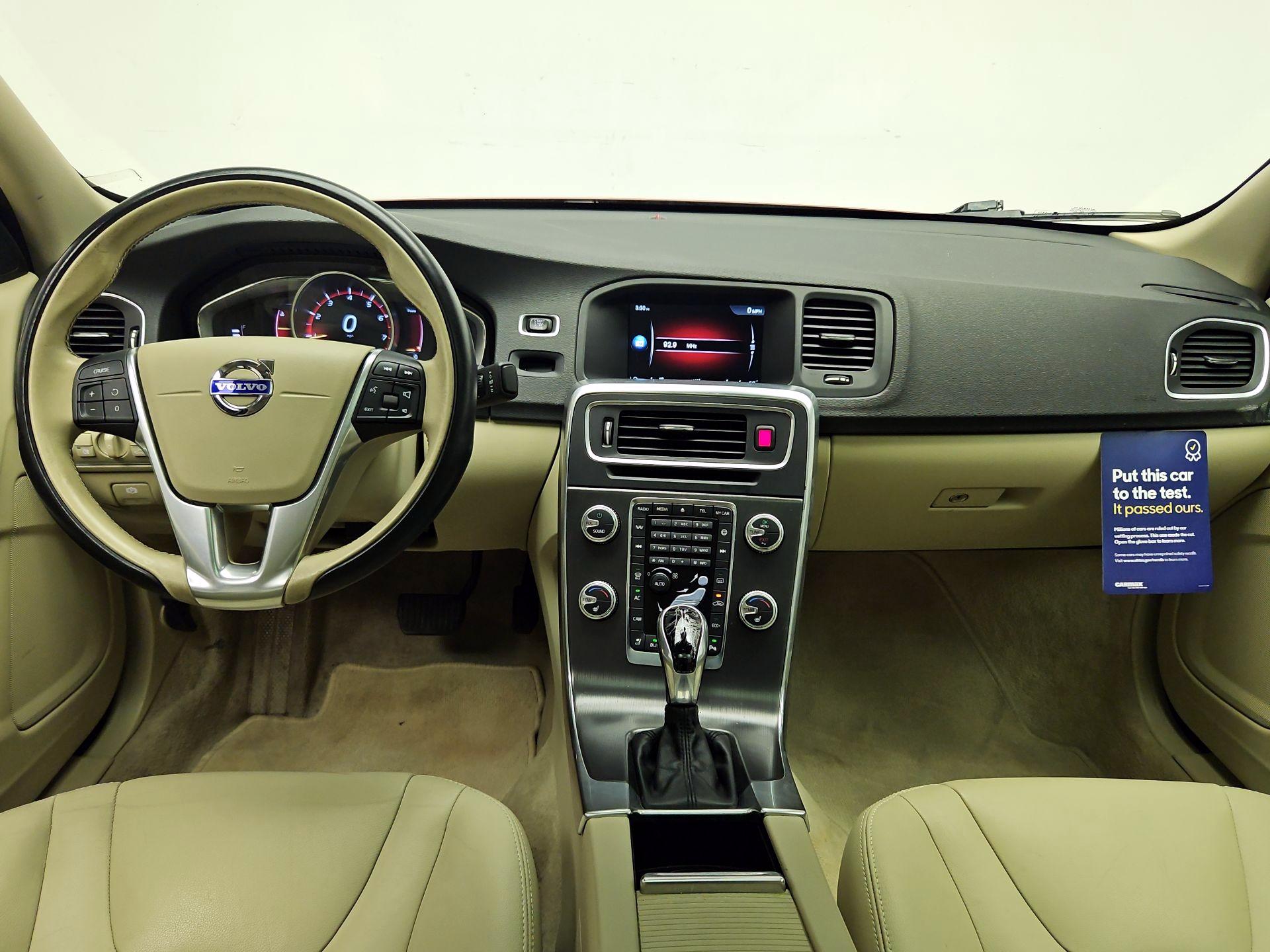 Thumbnail: 2015 Volvo S60 - 9