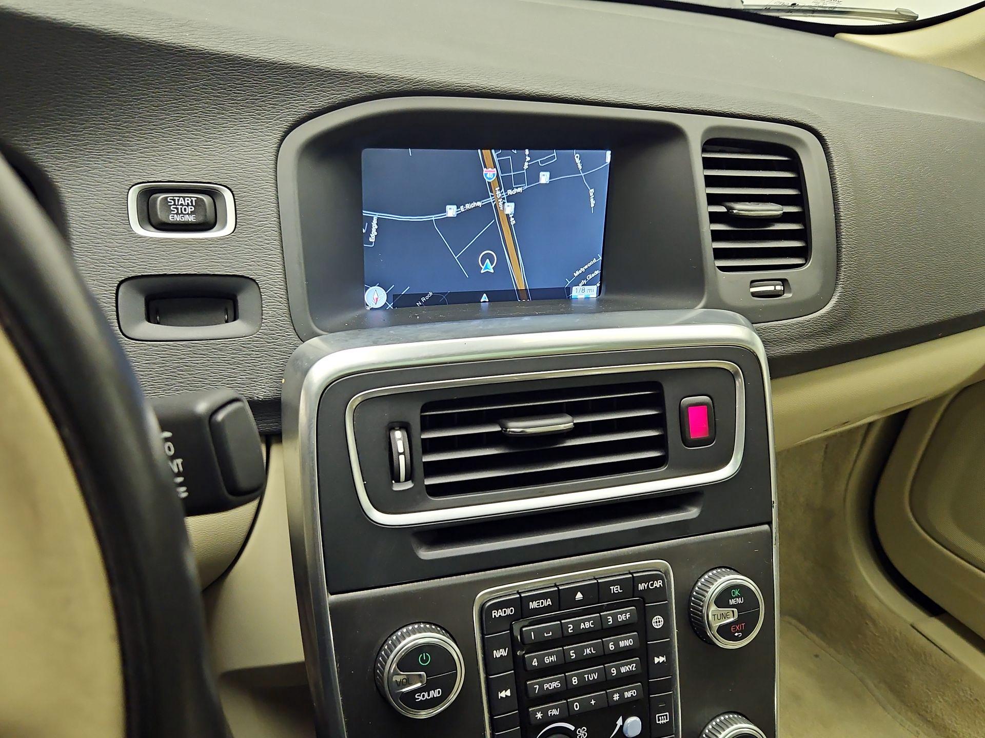 Thumbnail: 2015 Volvo S60 - 14