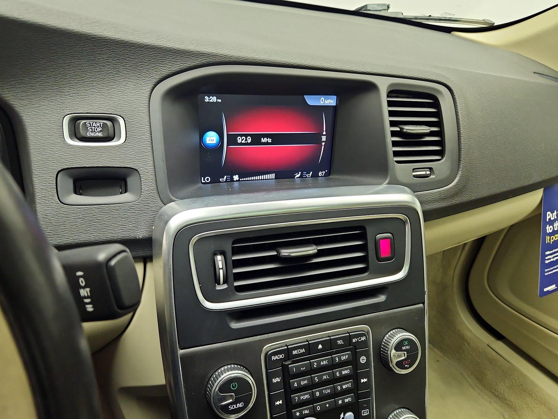 Thumbnail: 2015 Volvo S60 - 16