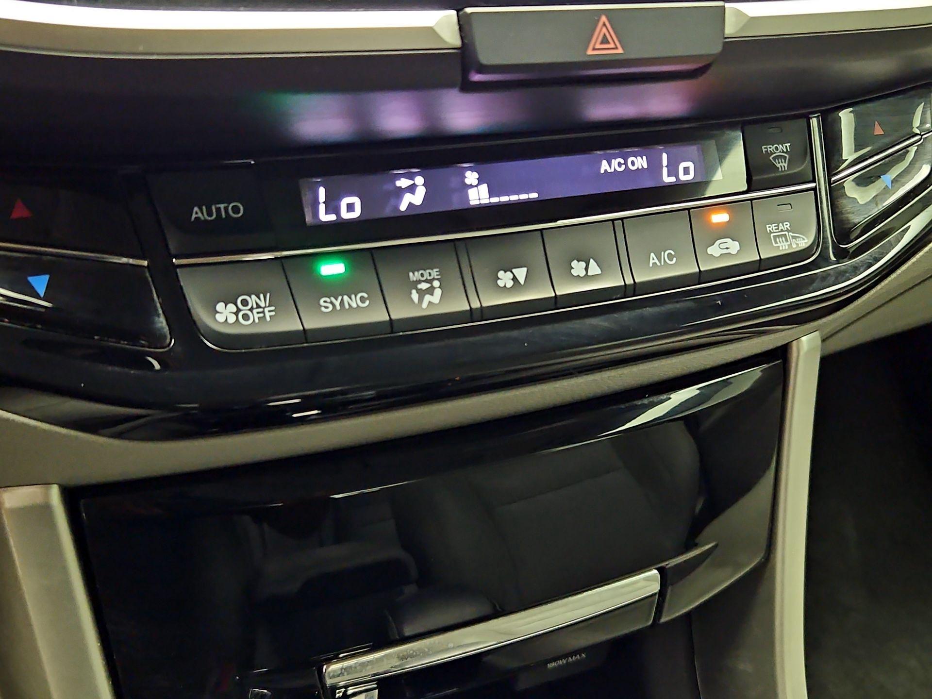 Thumbnail: 2016 Honda Accord - 16