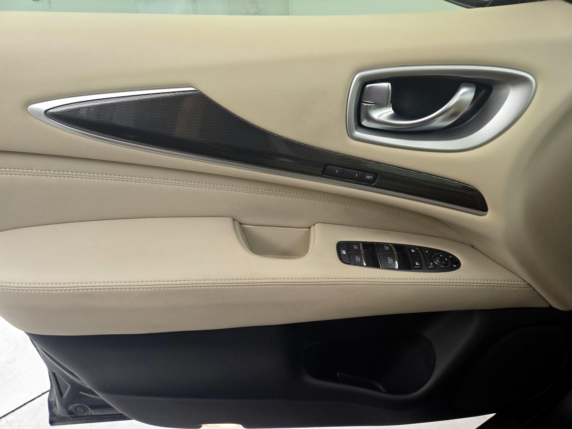 Thumbnail: 2020 INFINITI QX60 - 12