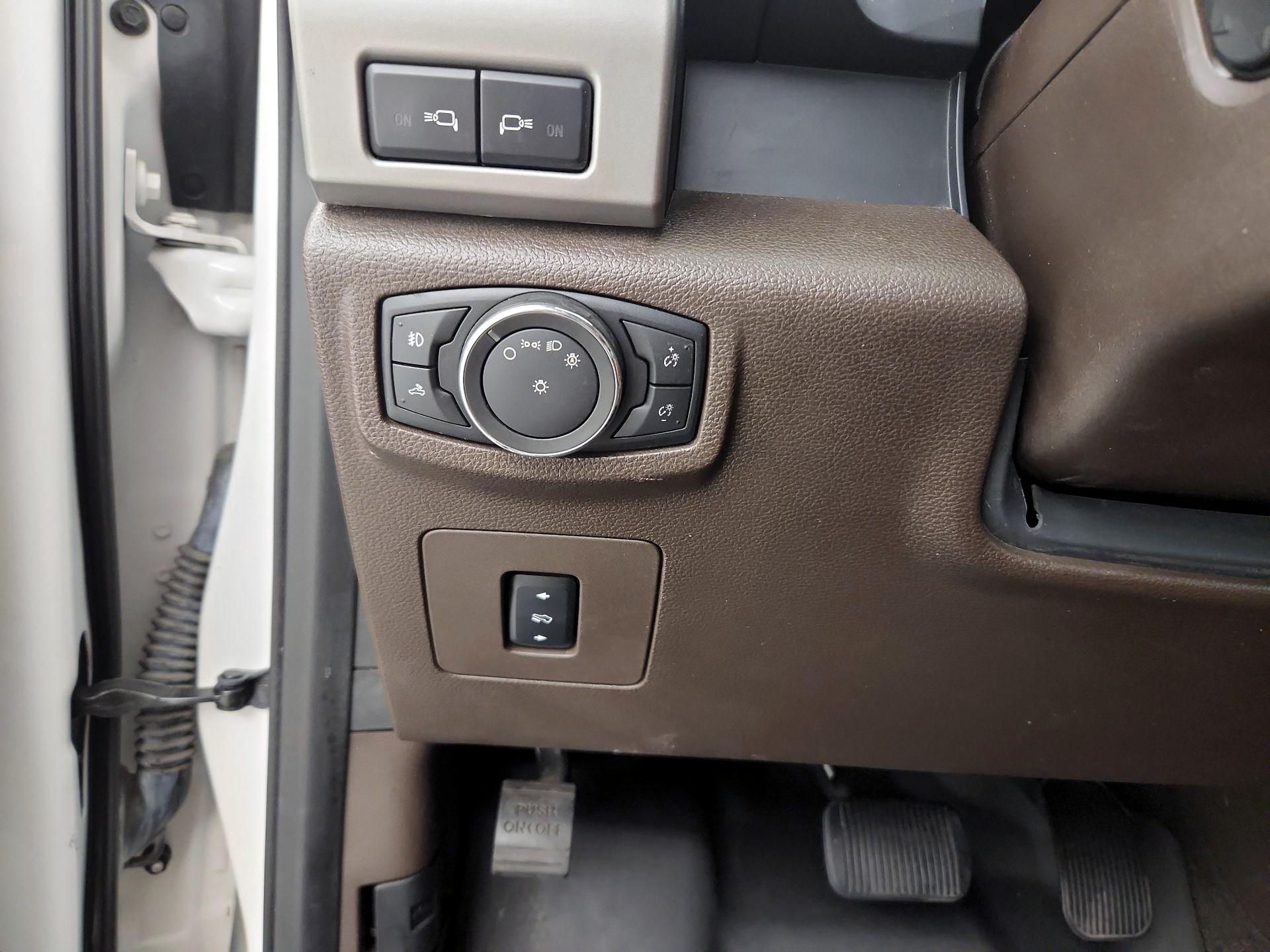 Thumbnail: 2016 Ford F-150 - 13