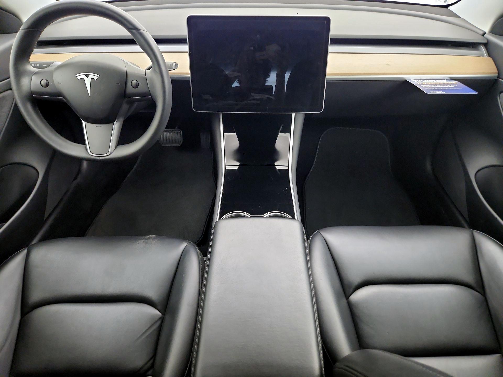 Thumbnail: 2020 Tesla Model 3 - 9