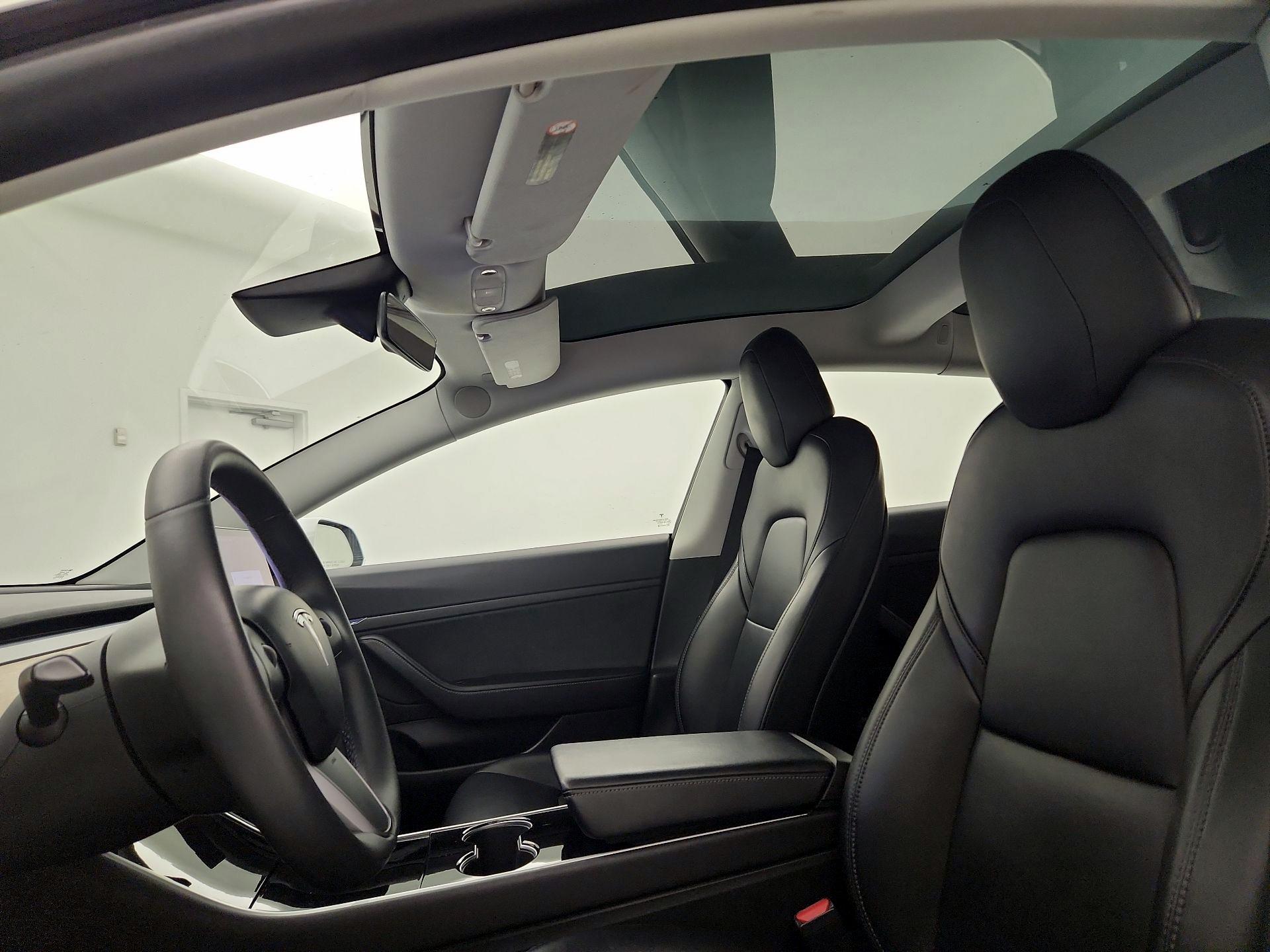 Thumbnail: 2020 Tesla Model 3 - 18