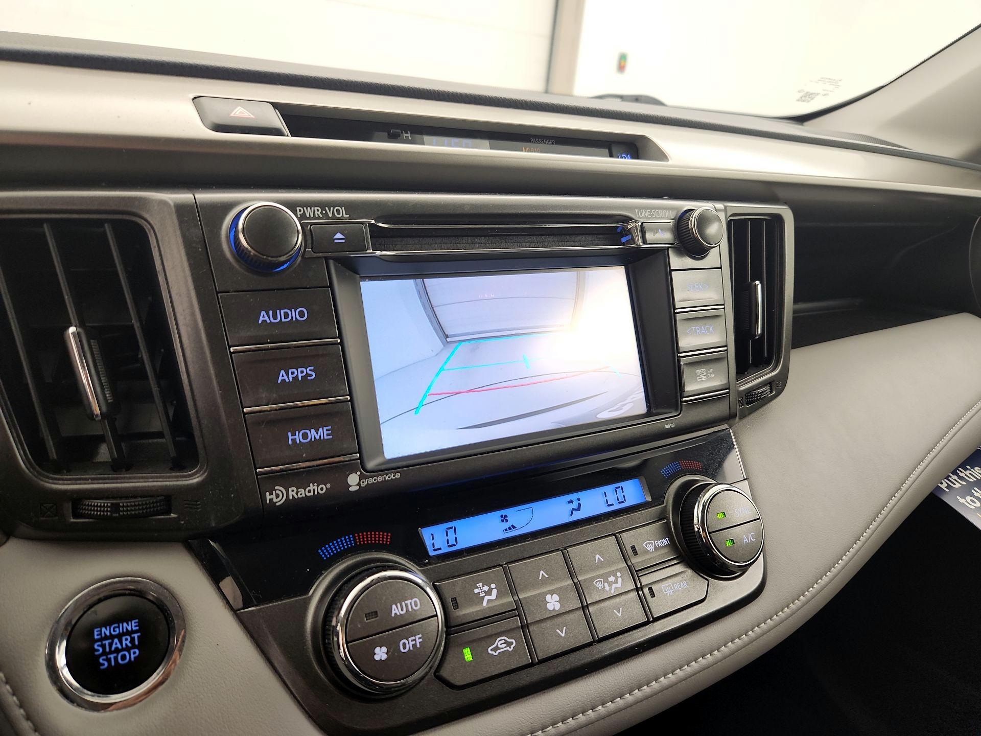 Thumbnail: 2015 Toyota RAV4 - 14