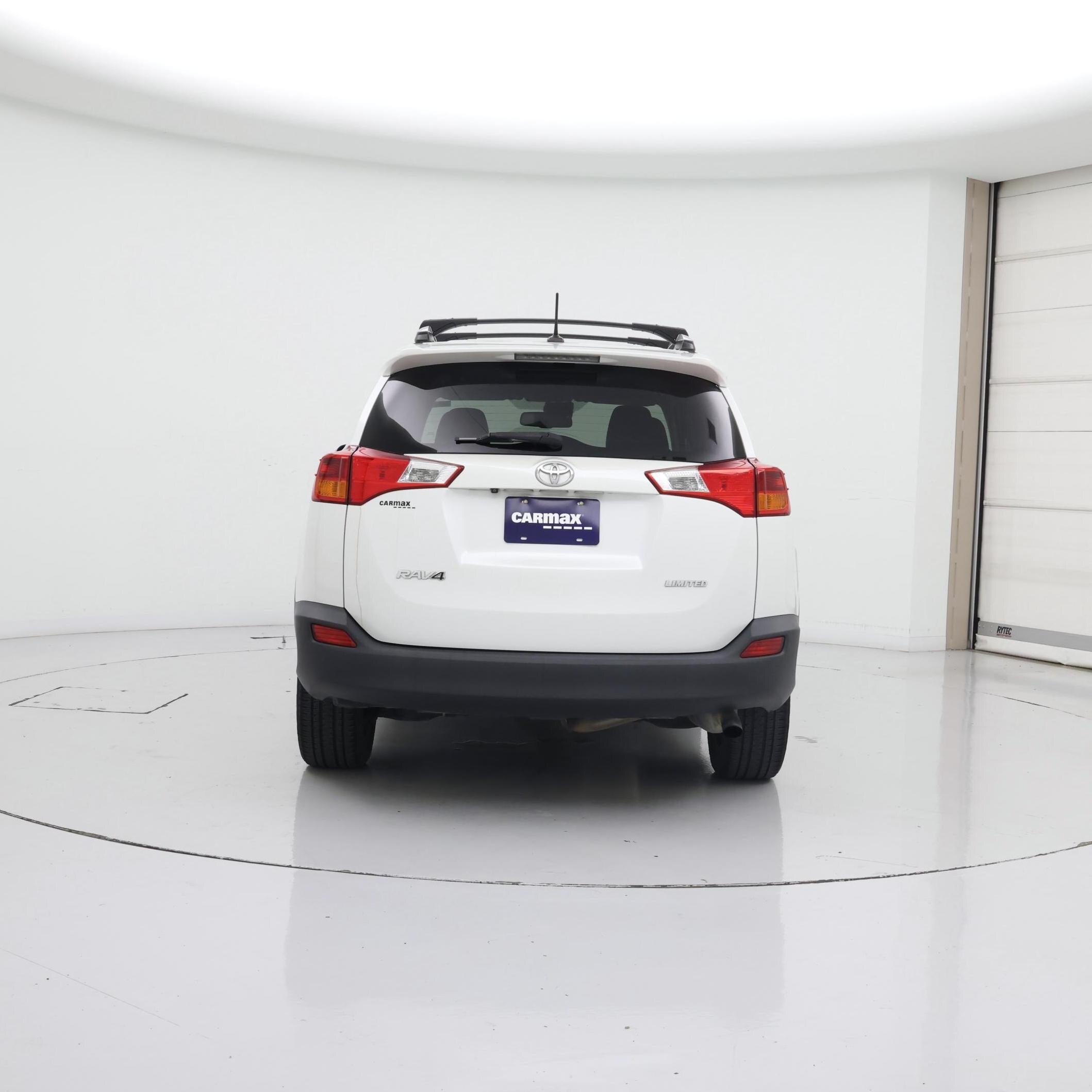 Thumbnail: 2015 Toyota RAV4 - 6