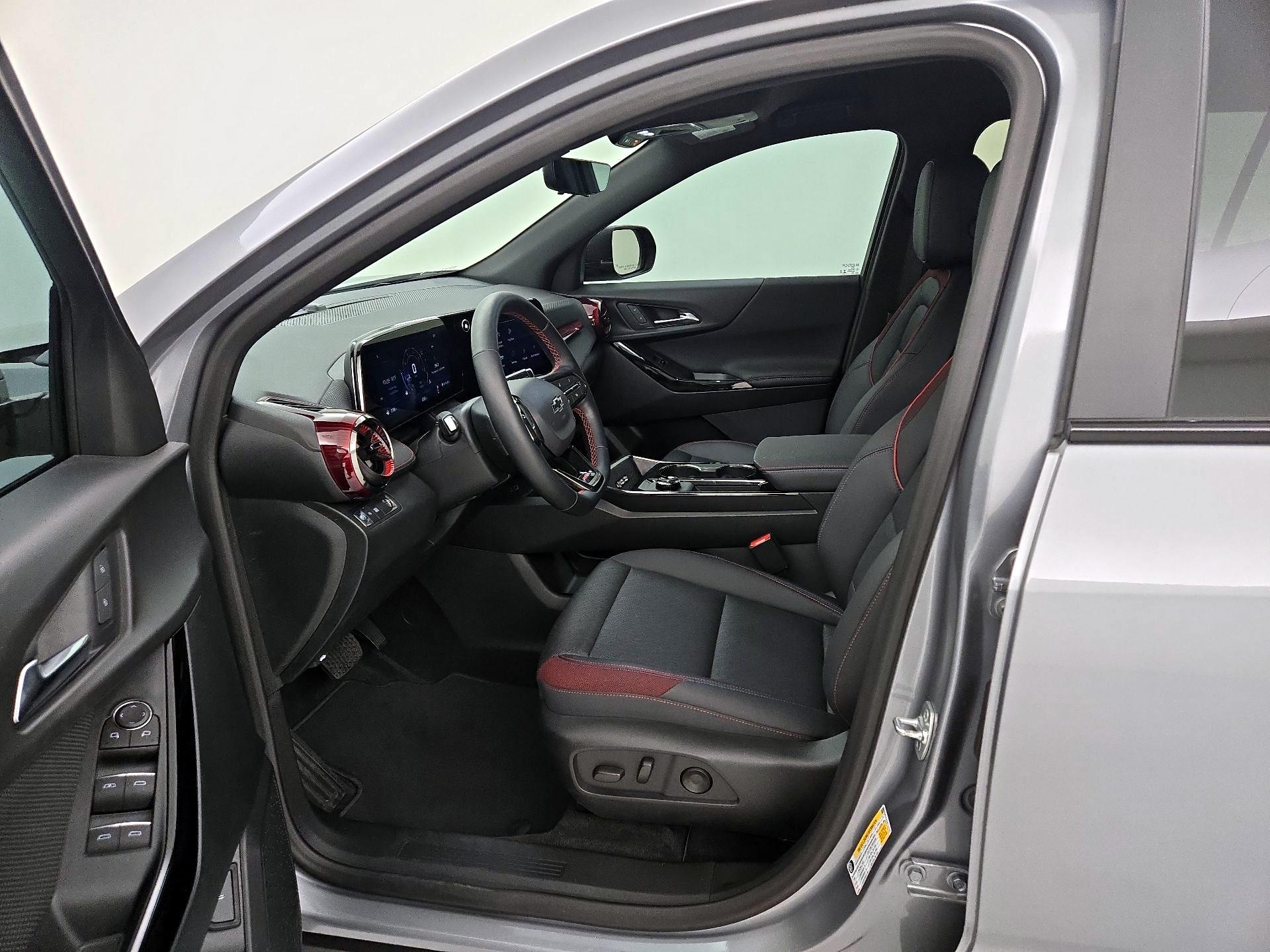 Thumbnail: 2025 Chevrolet Equinox - 11