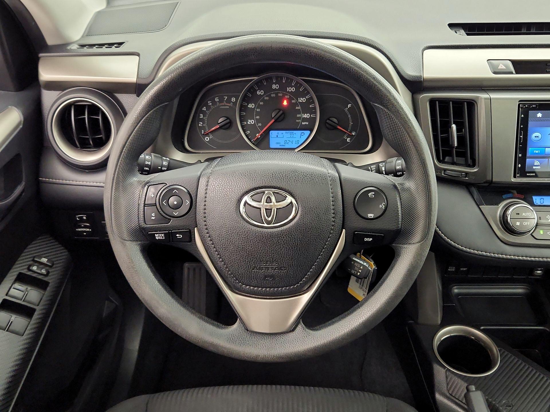 Thumbnail: 2014 Toyota RAV4 - 10