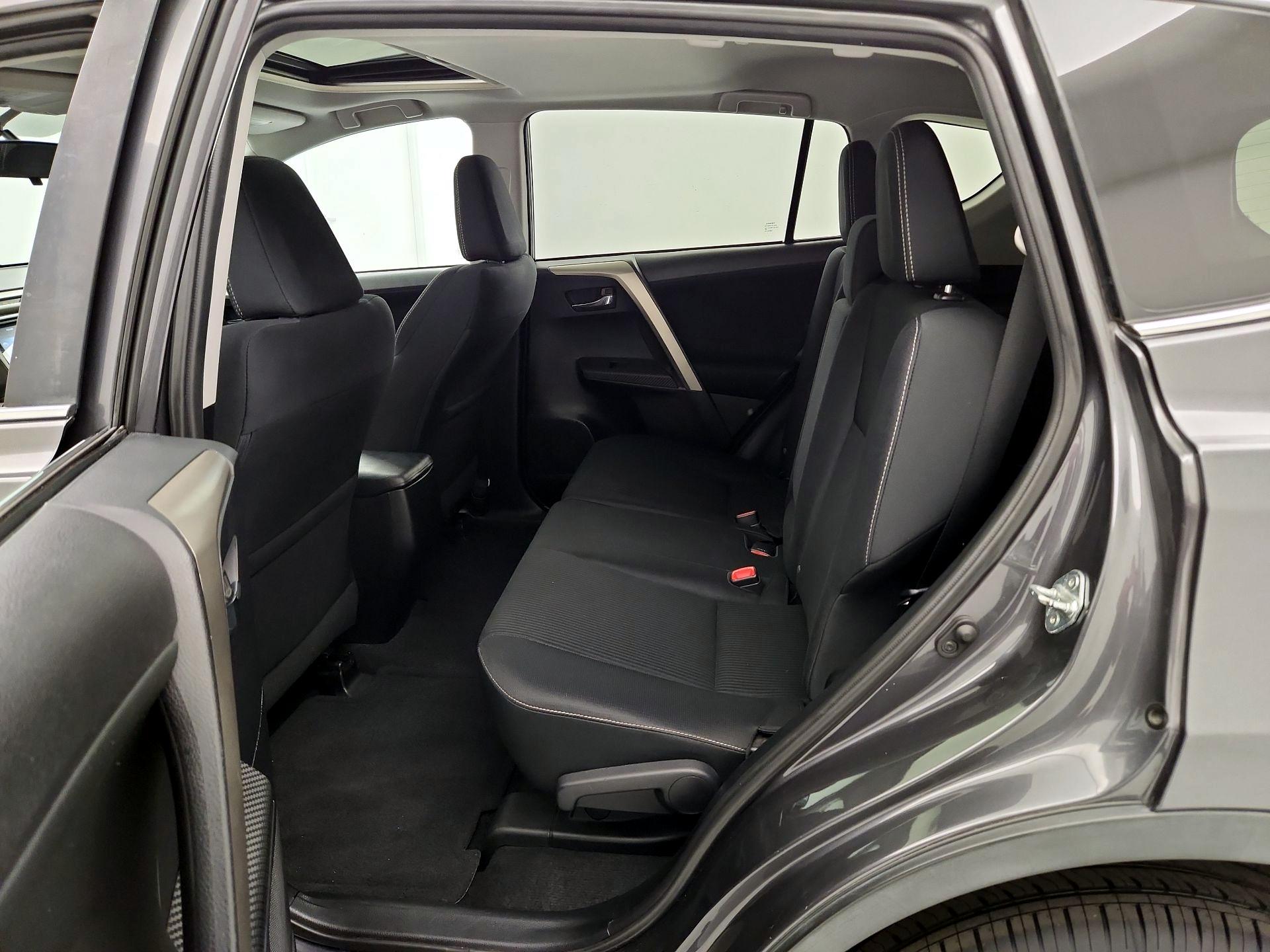 Thumbnail: 2014 Toyota RAV4 - 20