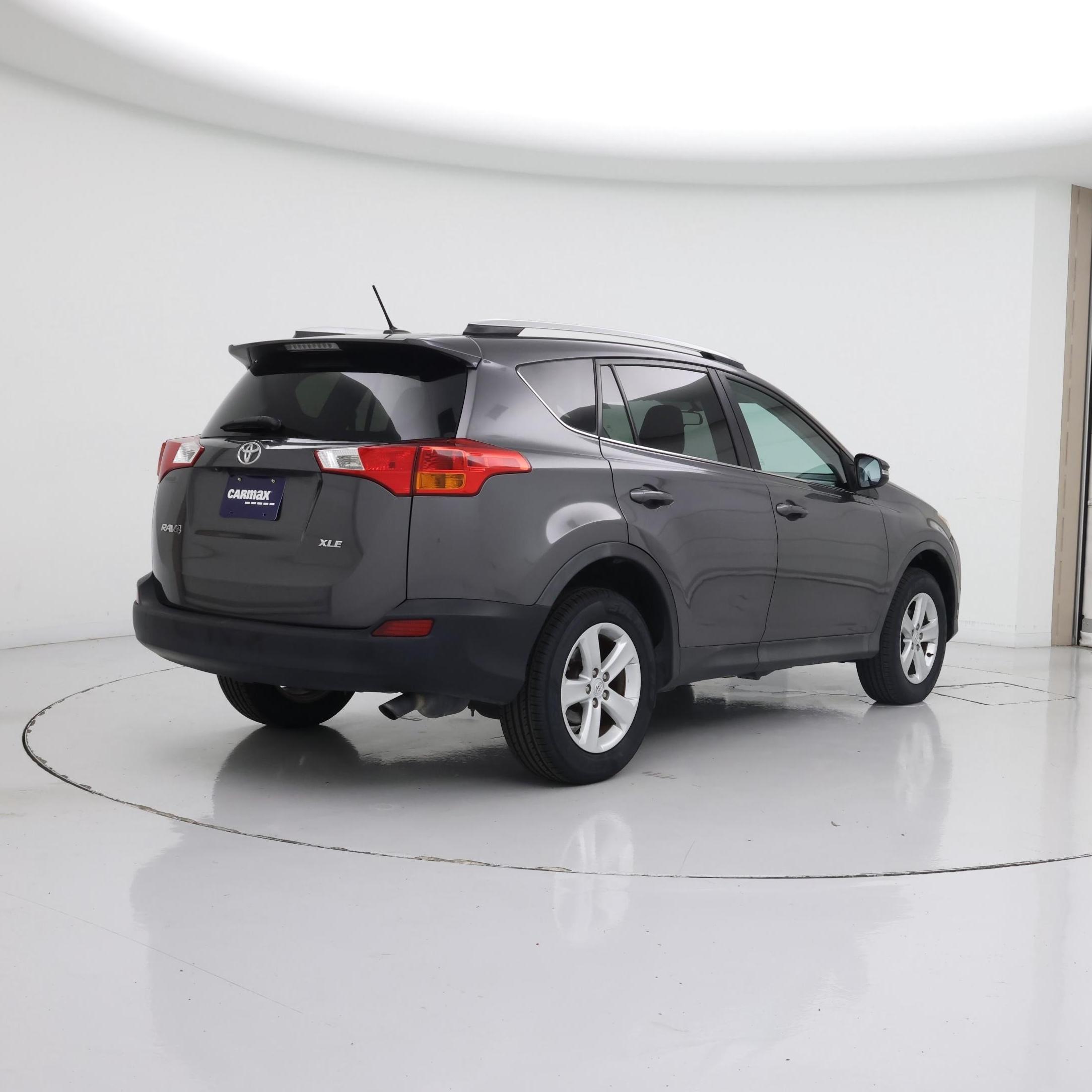 Thumbnail: 2014 Toyota RAV4 - 8