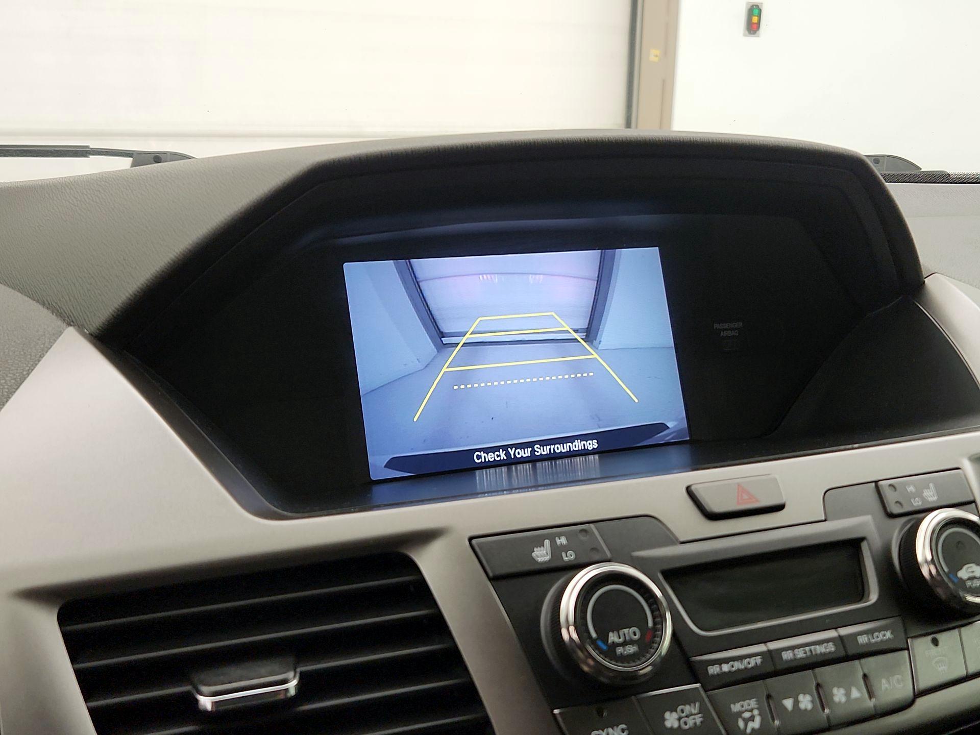 Thumbnail: 2016 Honda Odyssey - 14