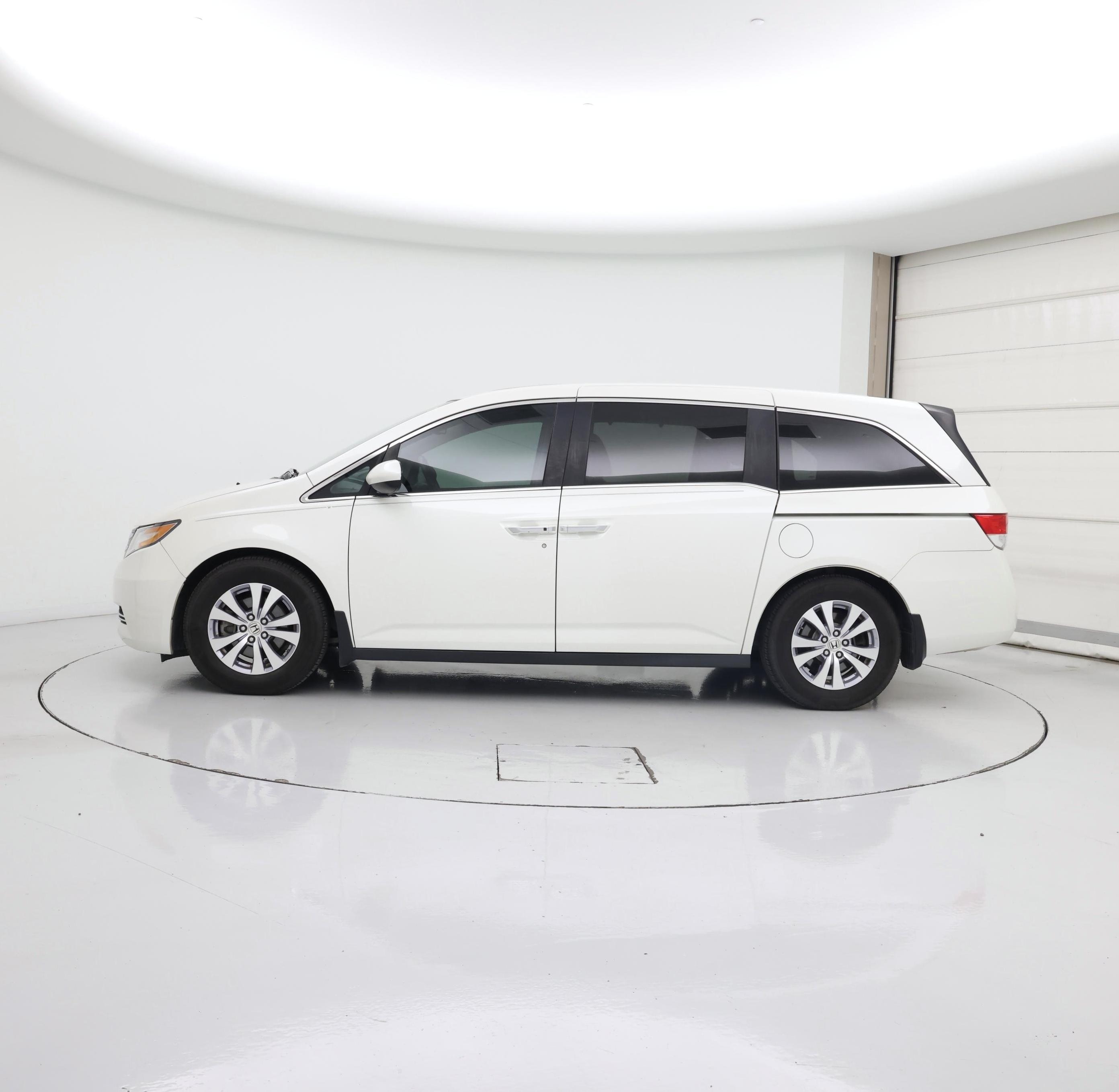Thumbnail: 2016 Honda Odyssey - 3