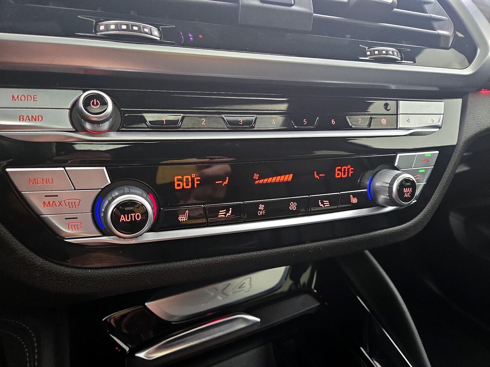 Thumbnail: 2021 BMW X4 - 17