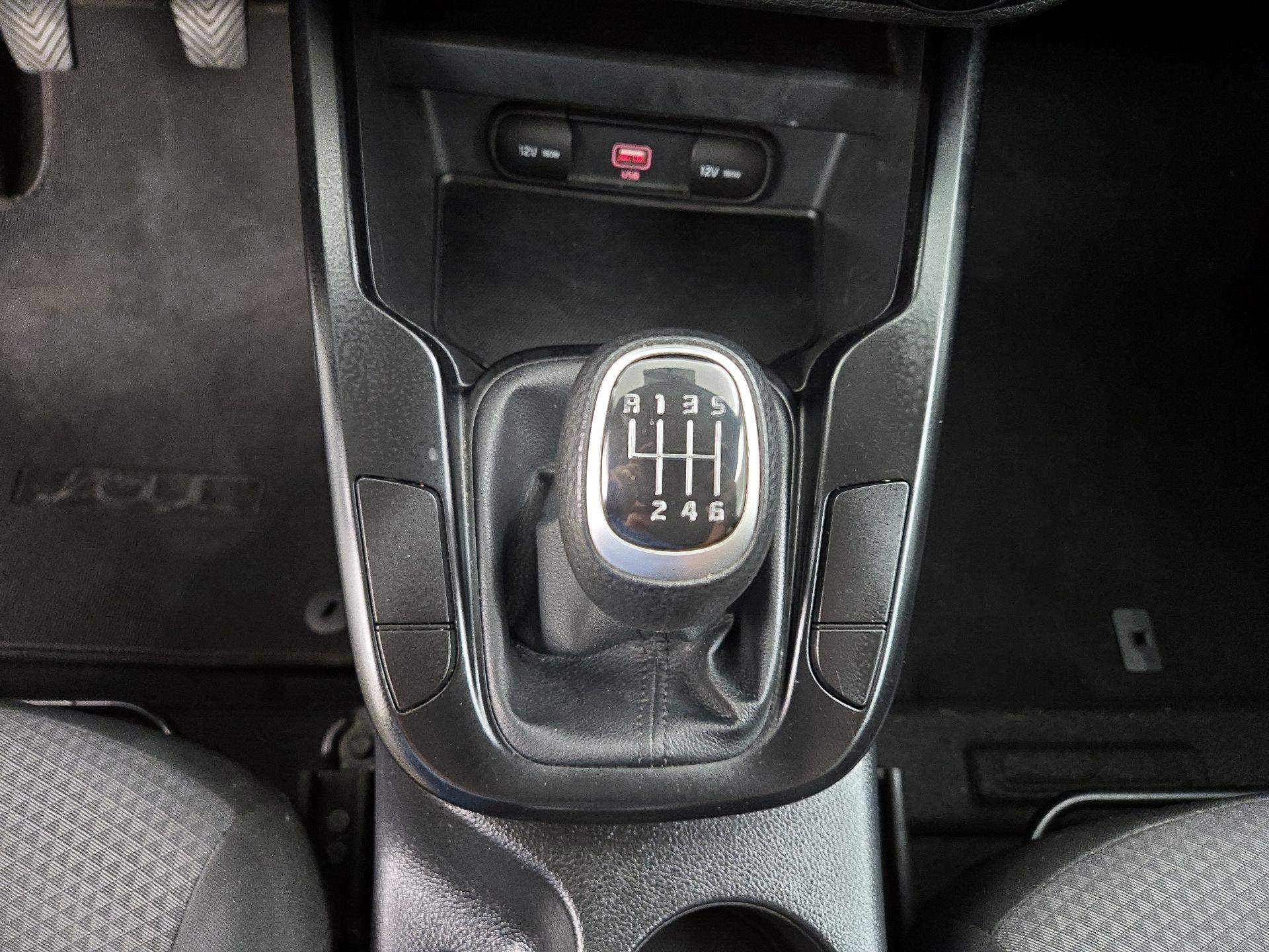 Thumbnail: 2020 Kia Soul - 15