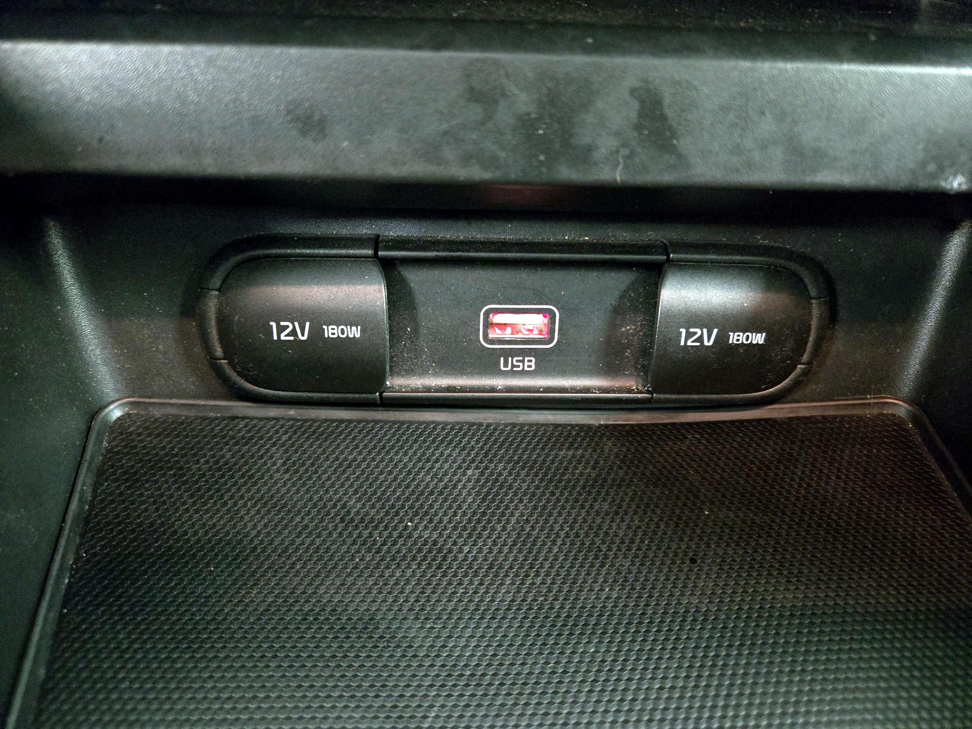 Thumbnail: 2020 Kia Soul - 16