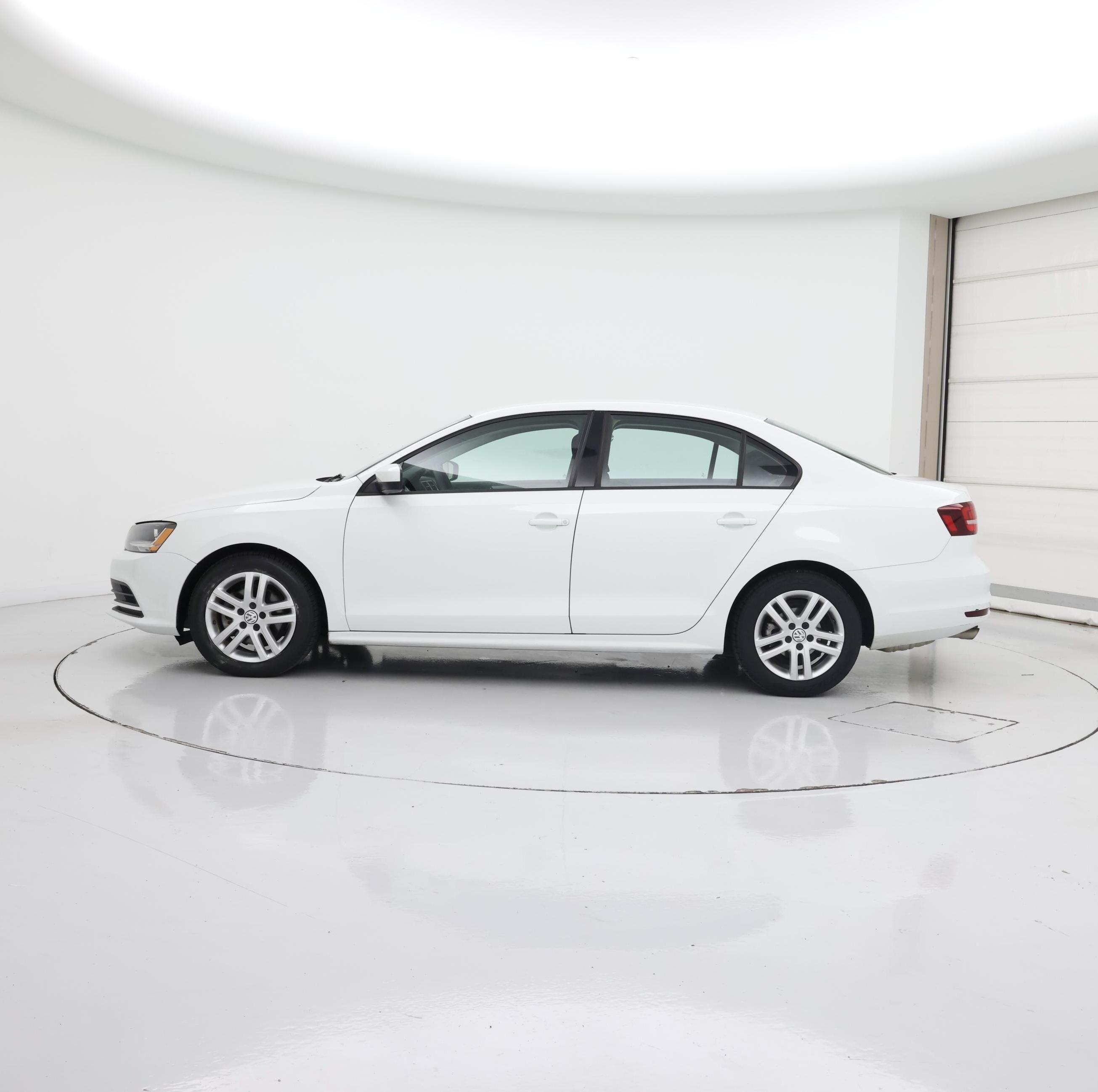 Thumbnail: 2018 Volkswagen Jetta - 3