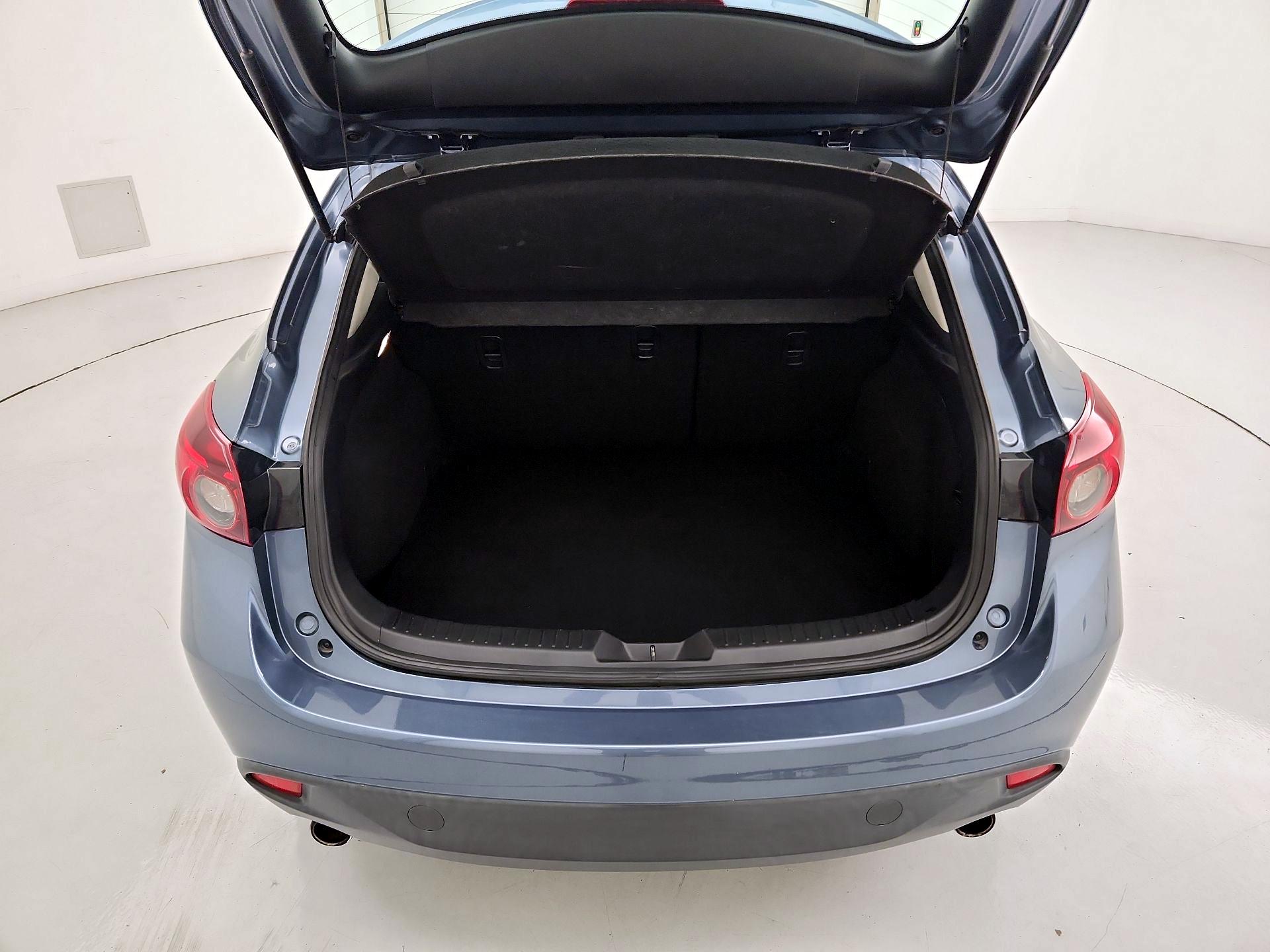 Thumbnail: 2016 Mazda Mazda3 - 20
