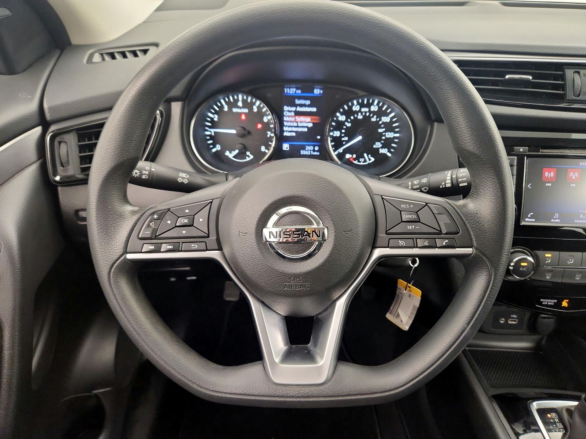 Thumbnail: 2019 Nissan Rogue Sport - 10