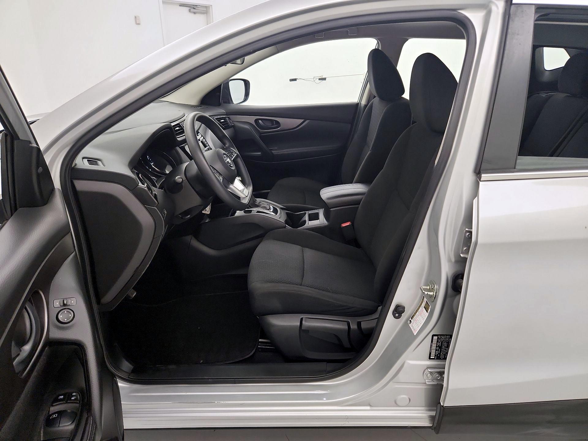 Thumbnail: 2019 Nissan Rogue Sport - 11
