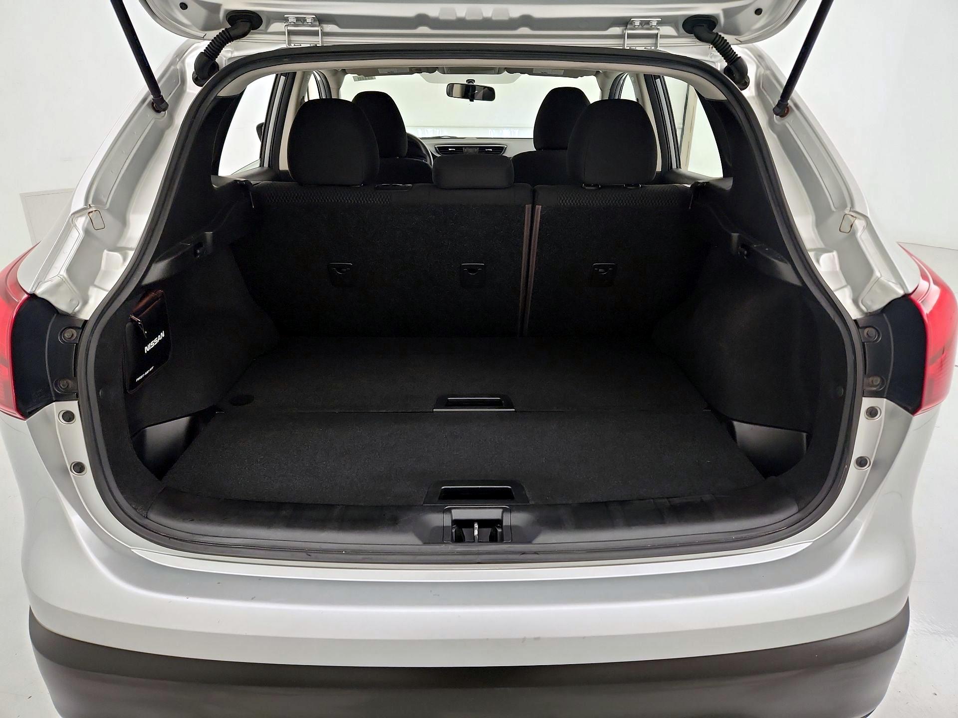 Thumbnail: 2019 Nissan Rogue Sport - 20