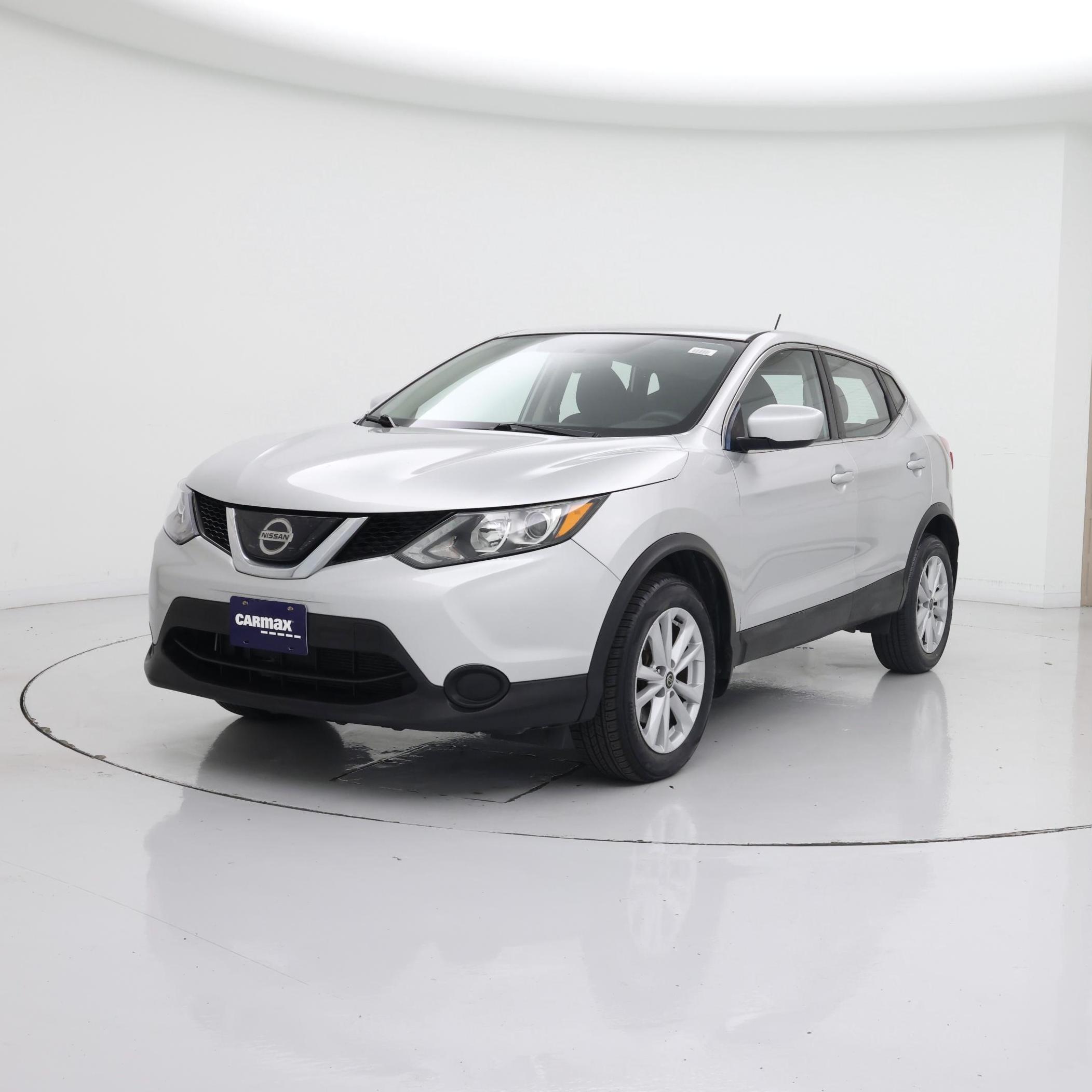 Thumbnail: 2019 Nissan Rogue Sport - 4
