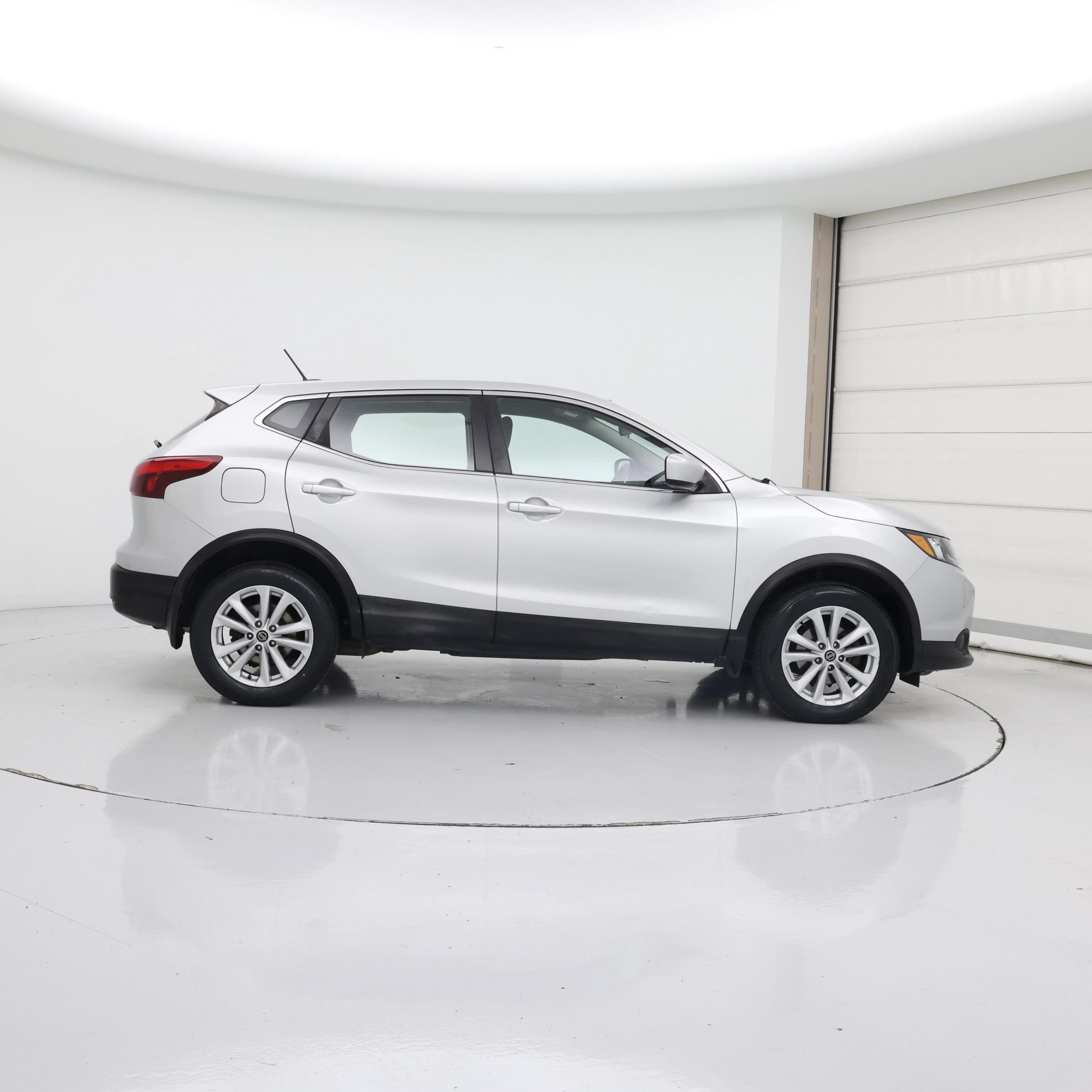 Thumbnail: 2019 Nissan Rogue Sport - 7