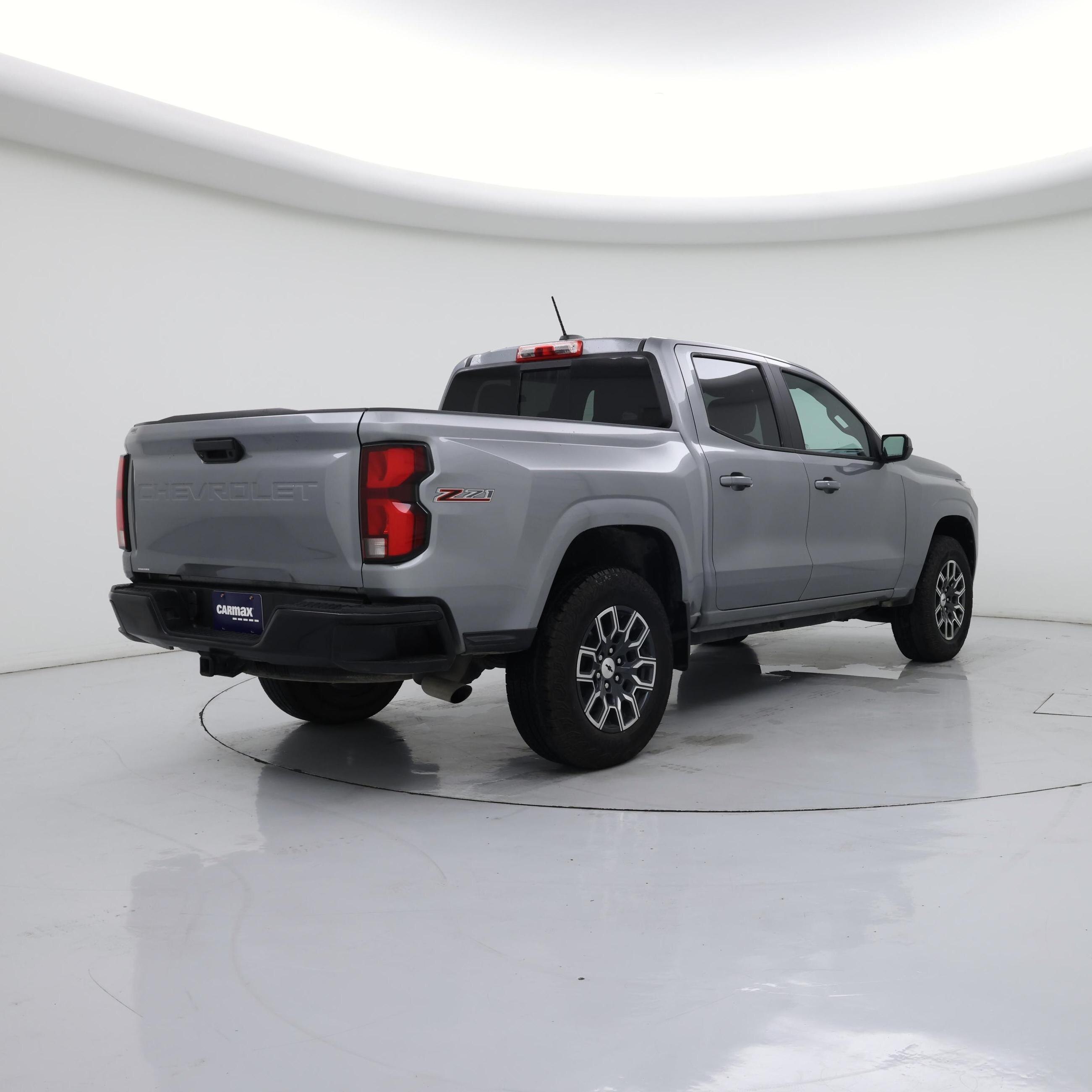 Thumbnail: 2023 Chevrolet Colorado - 8