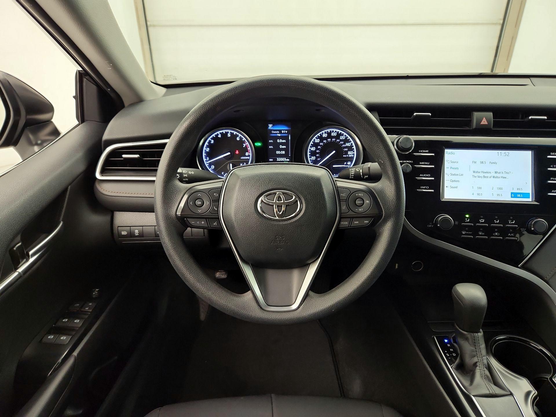 Thumbnail: 2018 Toyota Camry - 10