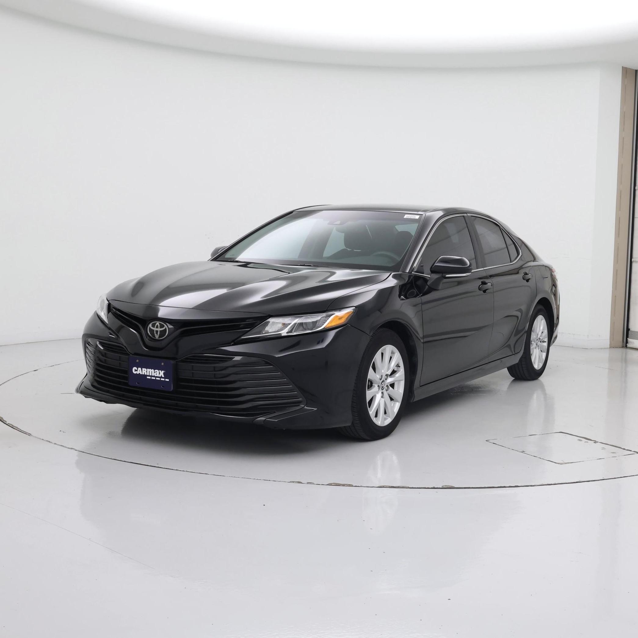 Thumbnail: 2018 Toyota Camry - 4