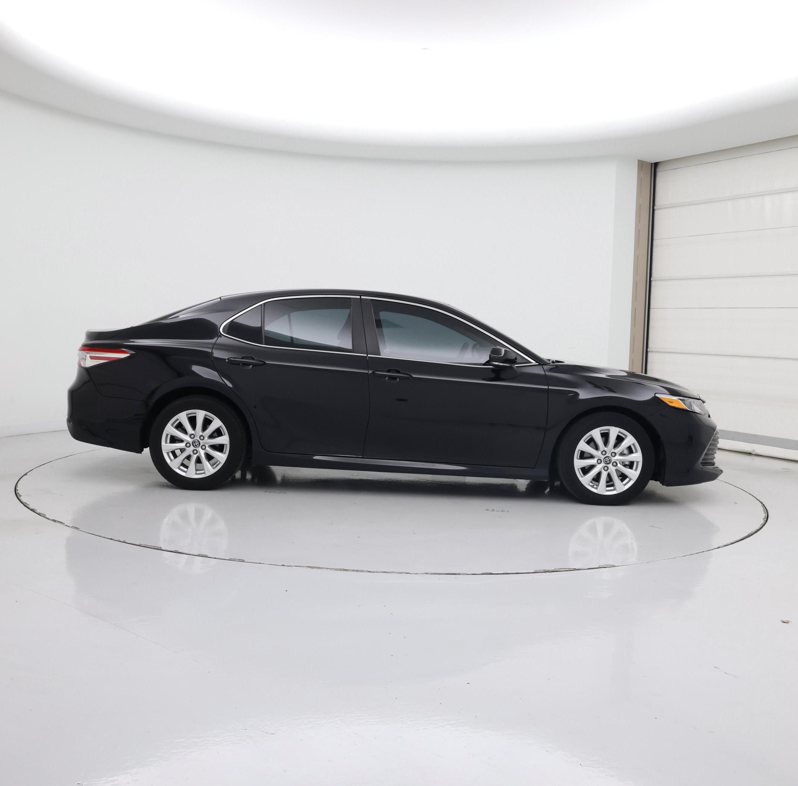Thumbnail: 2018 Toyota Camry - 7