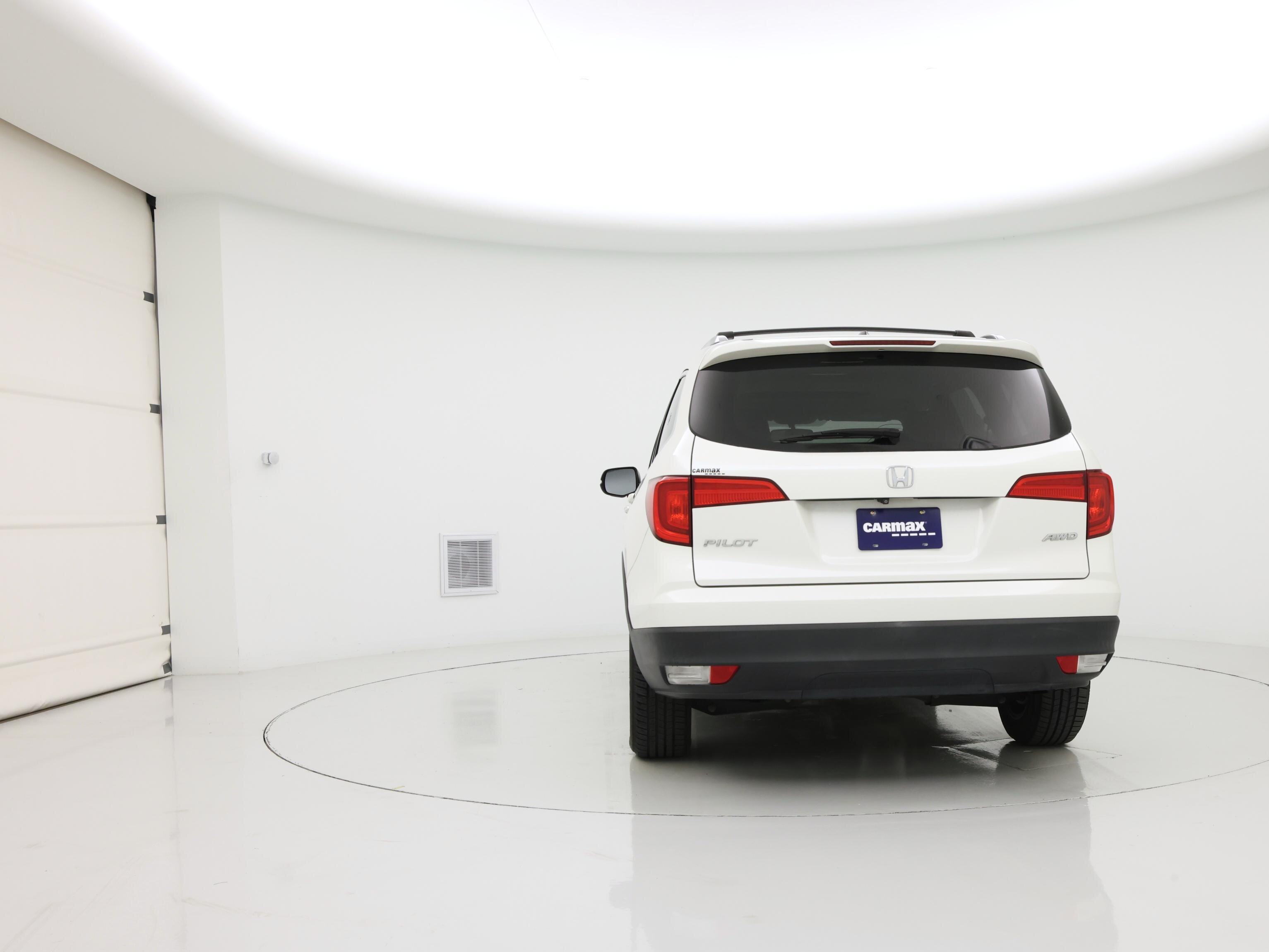 Thumbnail: 2018 Honda Pilot - 6