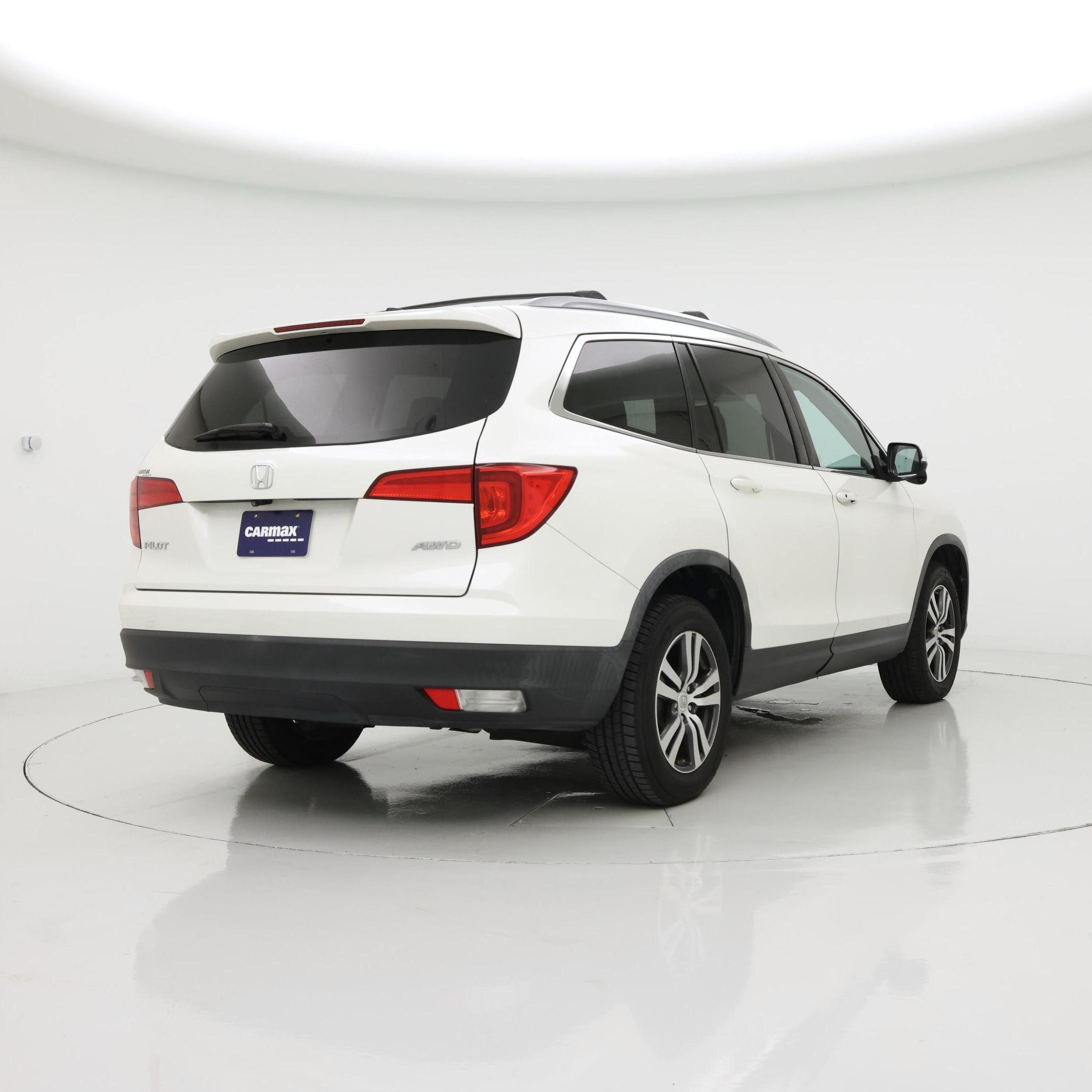 Thumbnail: 2018 Honda Pilot - 8