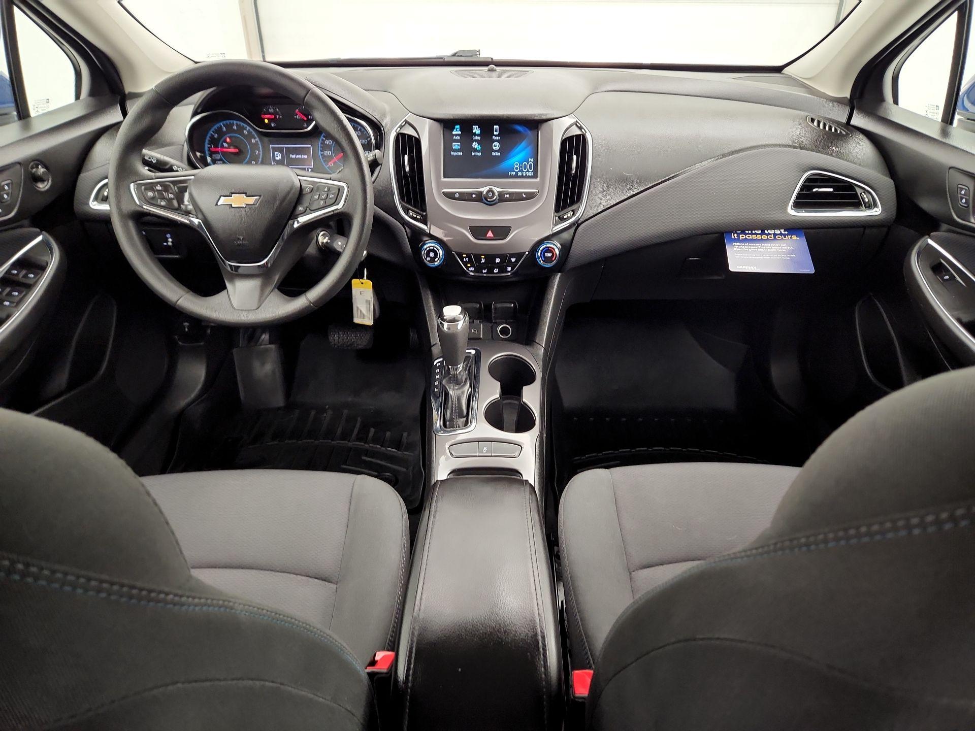 Thumbnail: 2018 Chevrolet Cruze - 9
