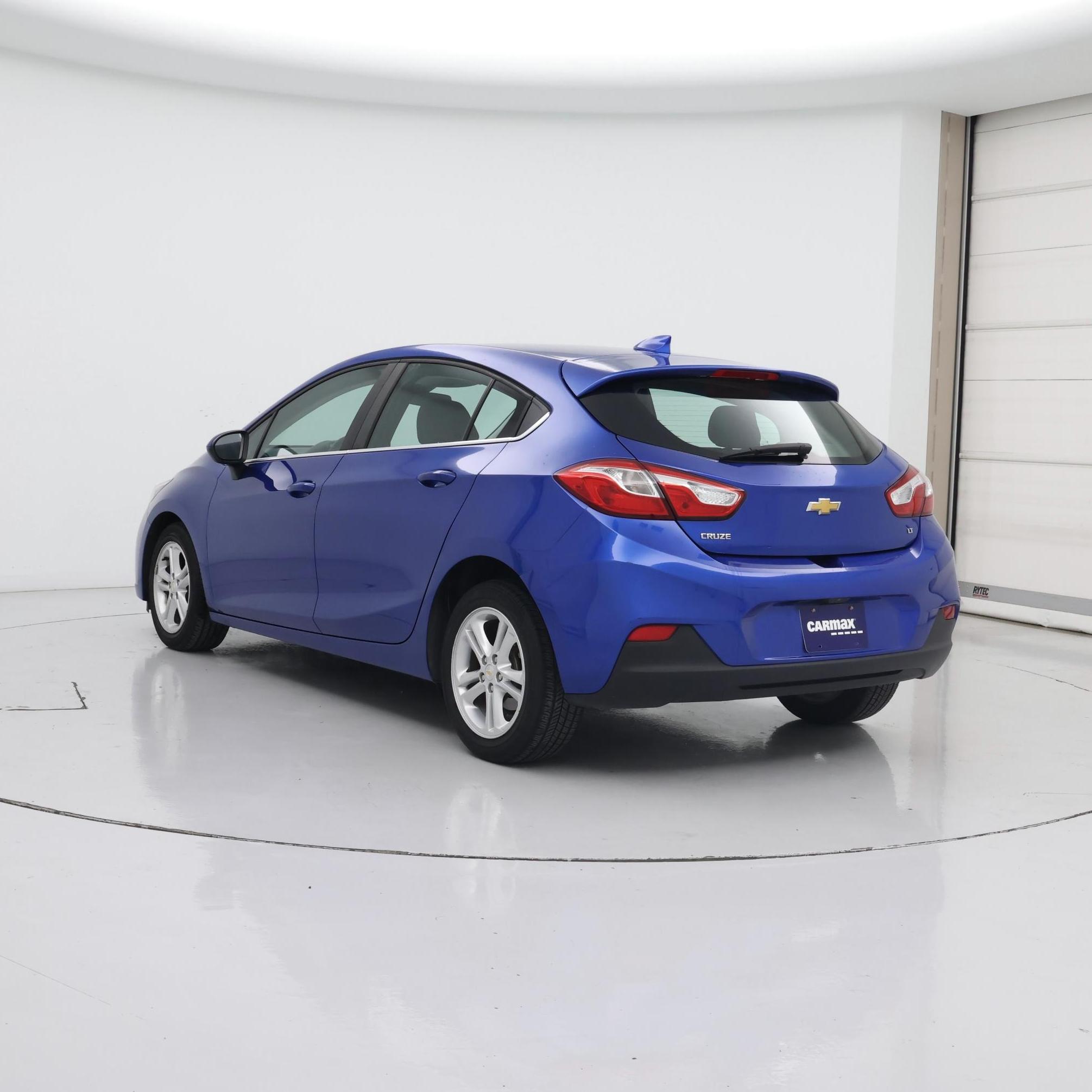 Thumbnail: 2018 Chevrolet Cruze - 2