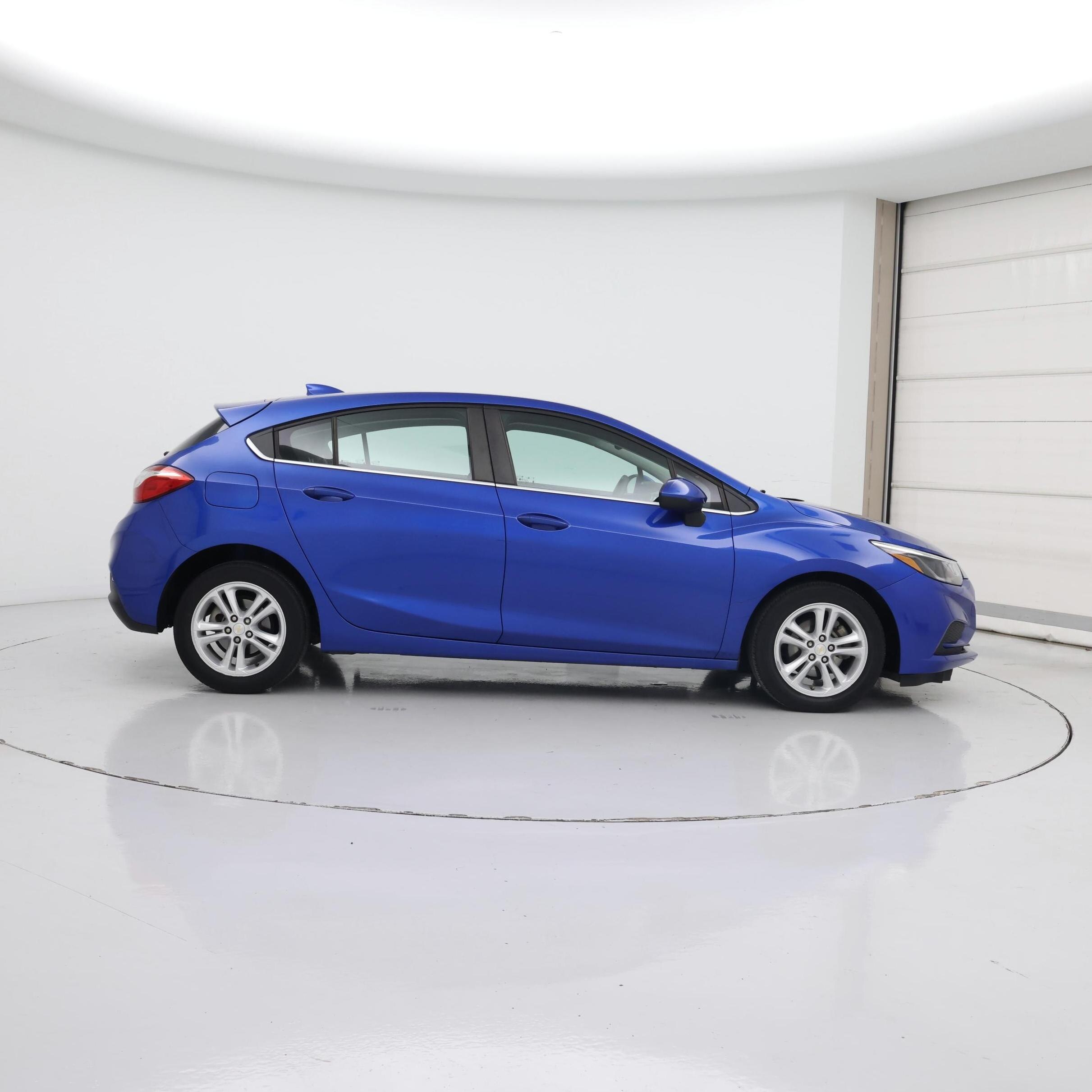 Thumbnail: 2018 Chevrolet Cruze - 7