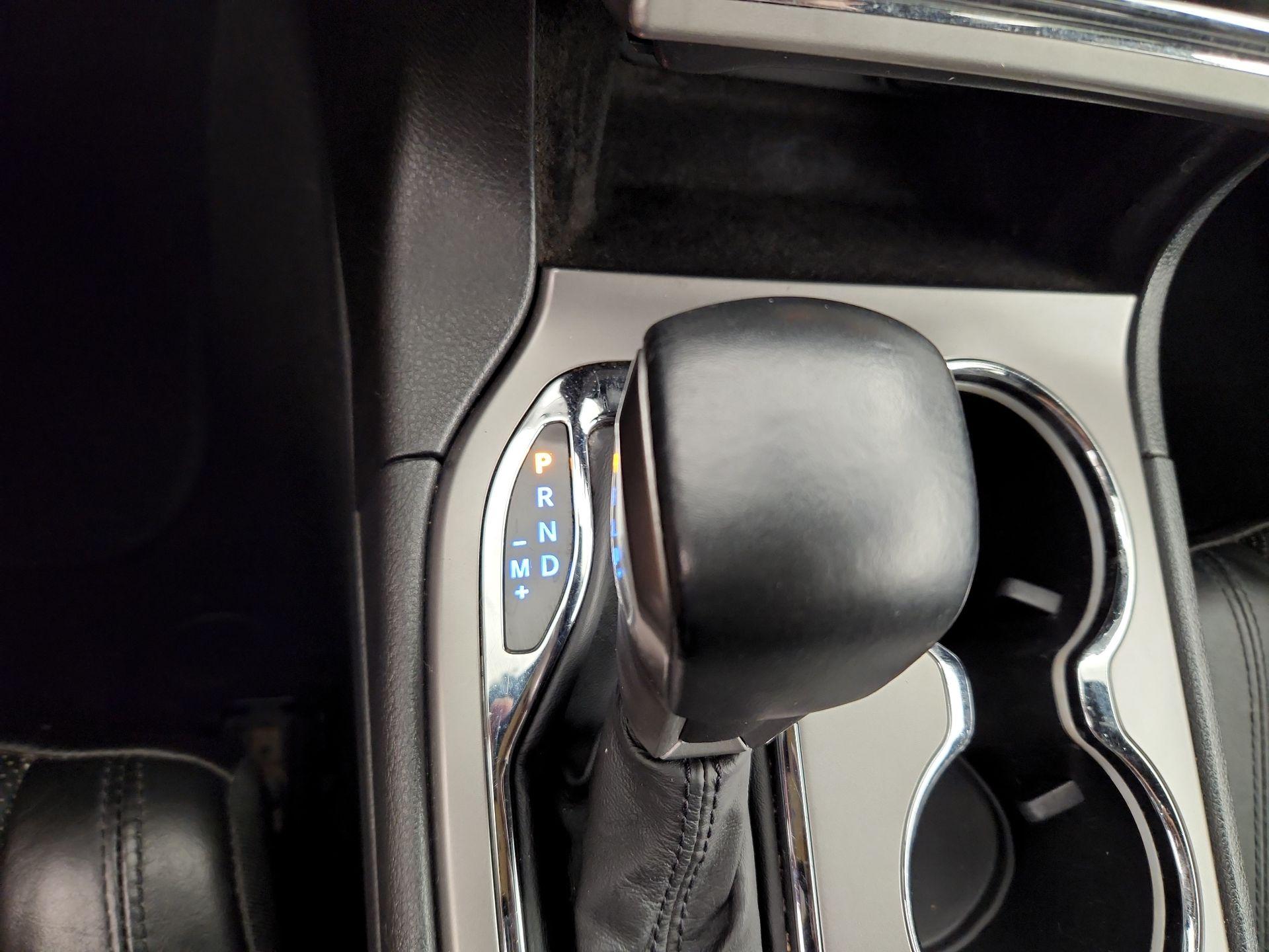 Thumbnail: 2019 Jeep Grand Cherokee - 18