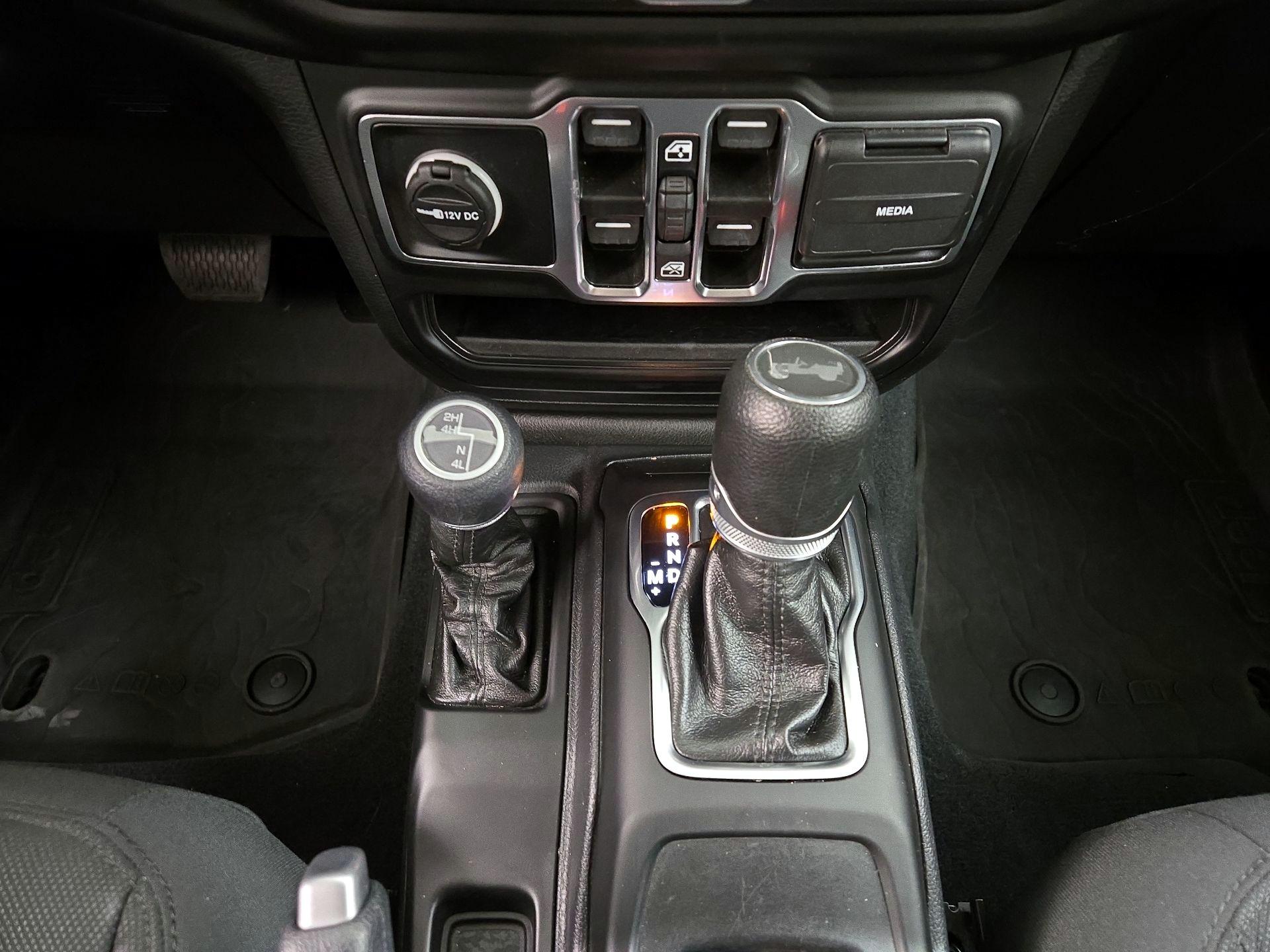 Thumbnail: 2023 Jeep Wrangler - 17