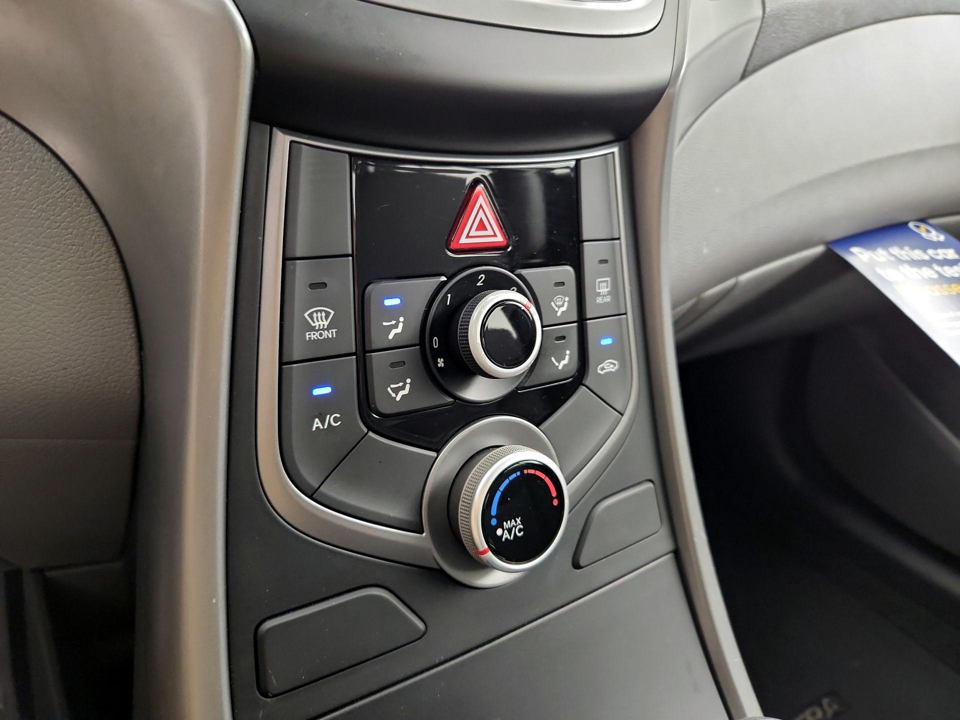 Thumbnail: 2015 Hyundai Elantra - 16