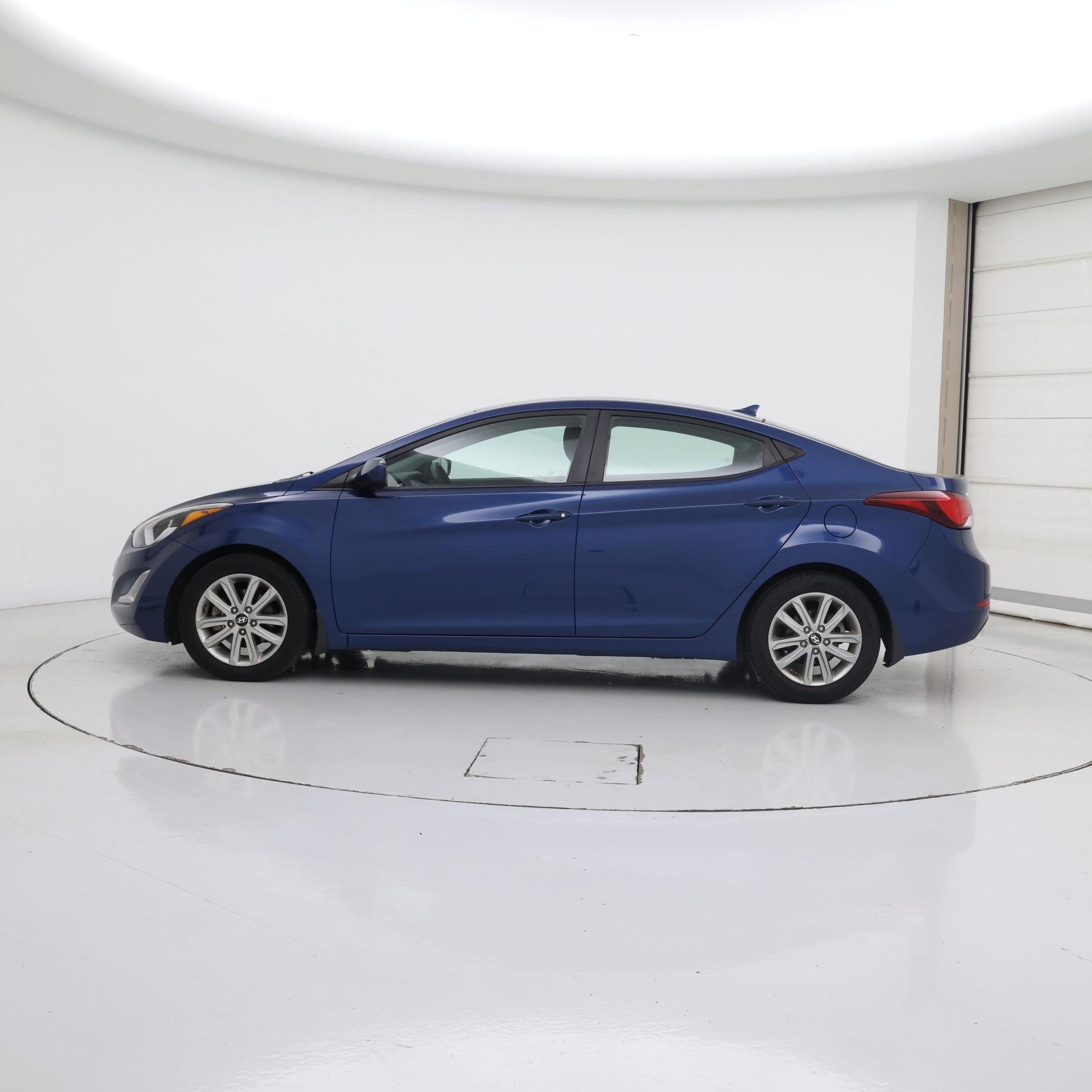 Thumbnail: 2015 Hyundai Elantra - 3