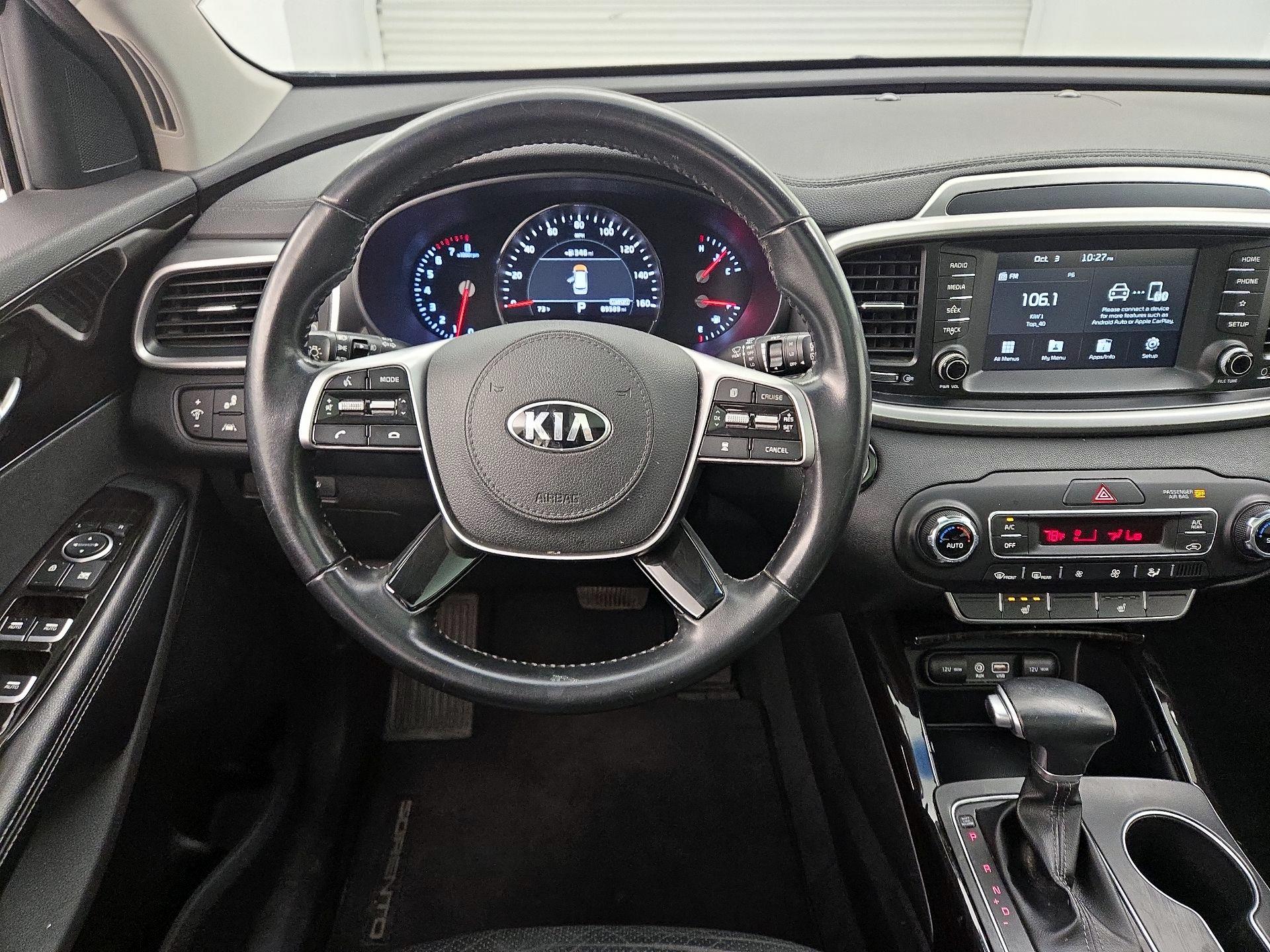 Thumbnail: 2020 Kia Sorento - 10