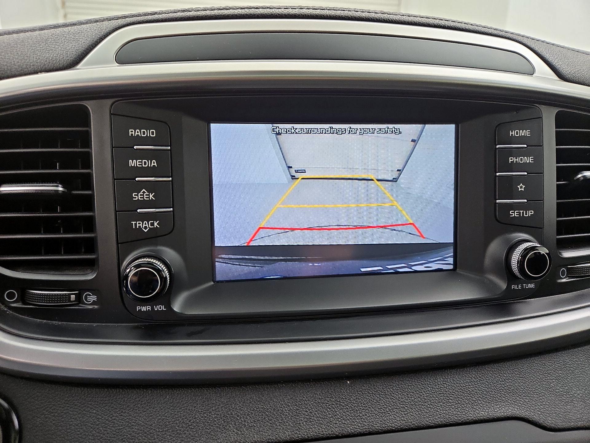 Thumbnail: 2020 Kia Sorento - 14