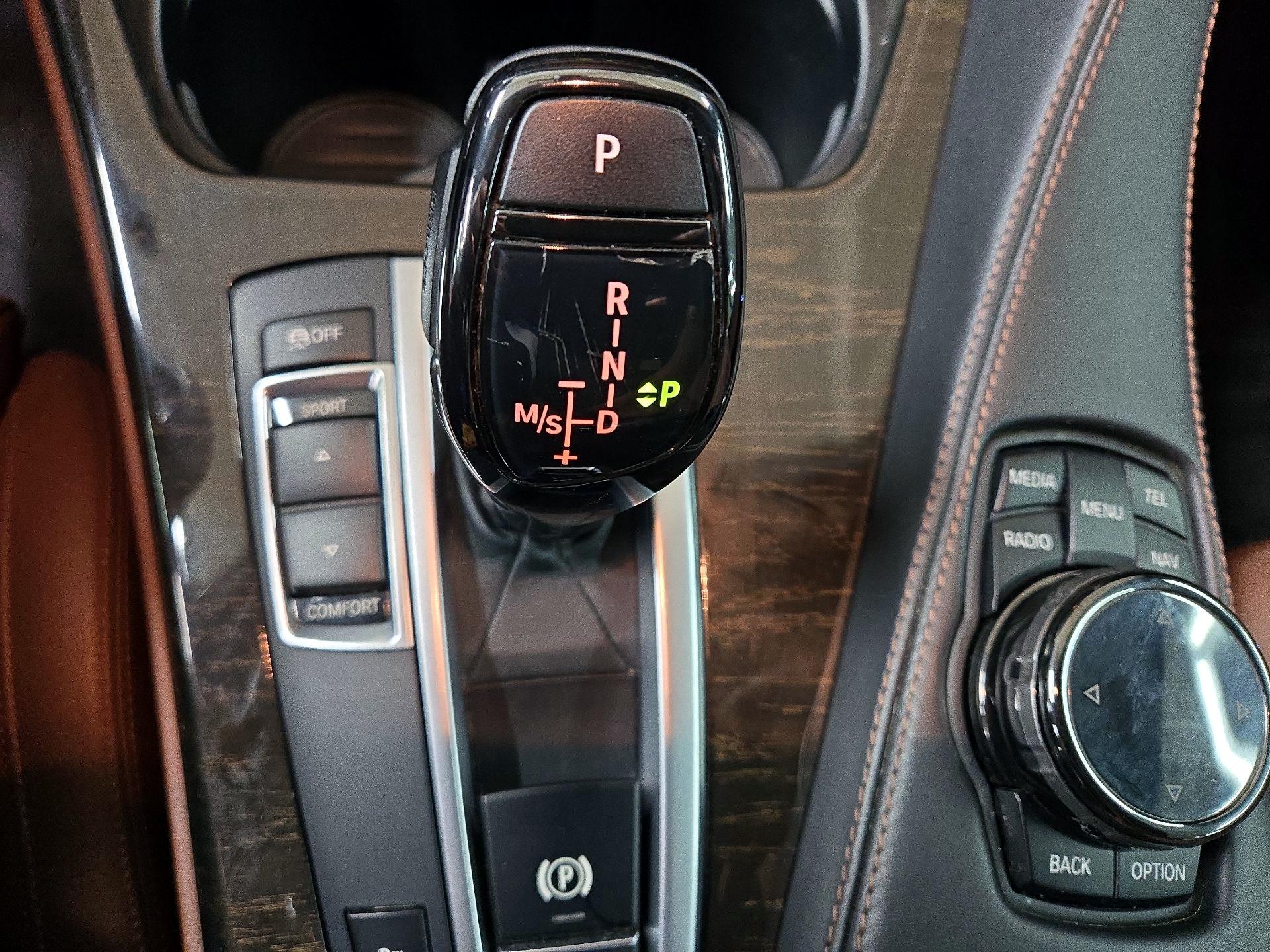 Thumbnail: 2015 BMW 6 Series - 17