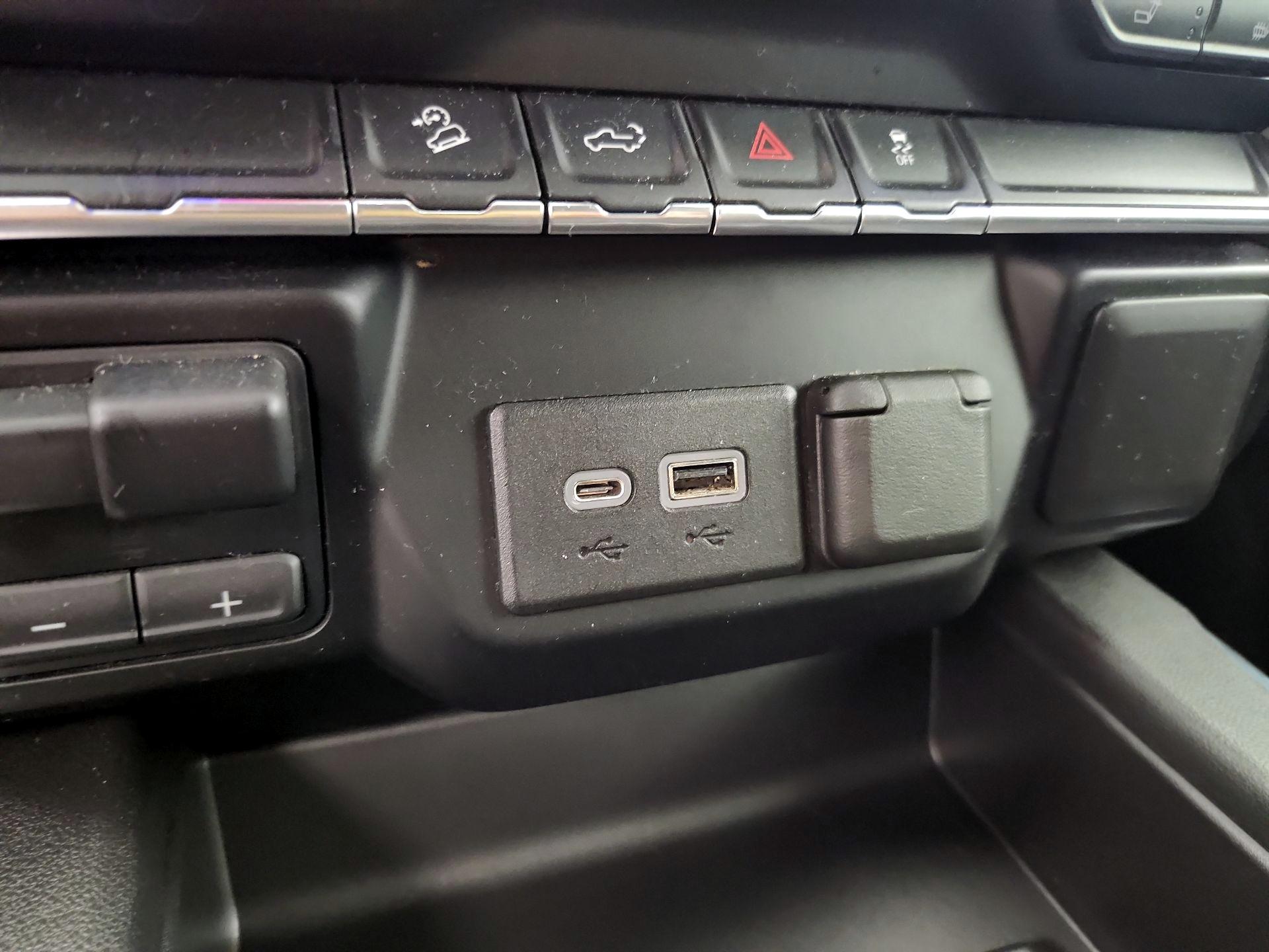 Thumbnail: 2021 Chevrolet Silverado 1500 - 18