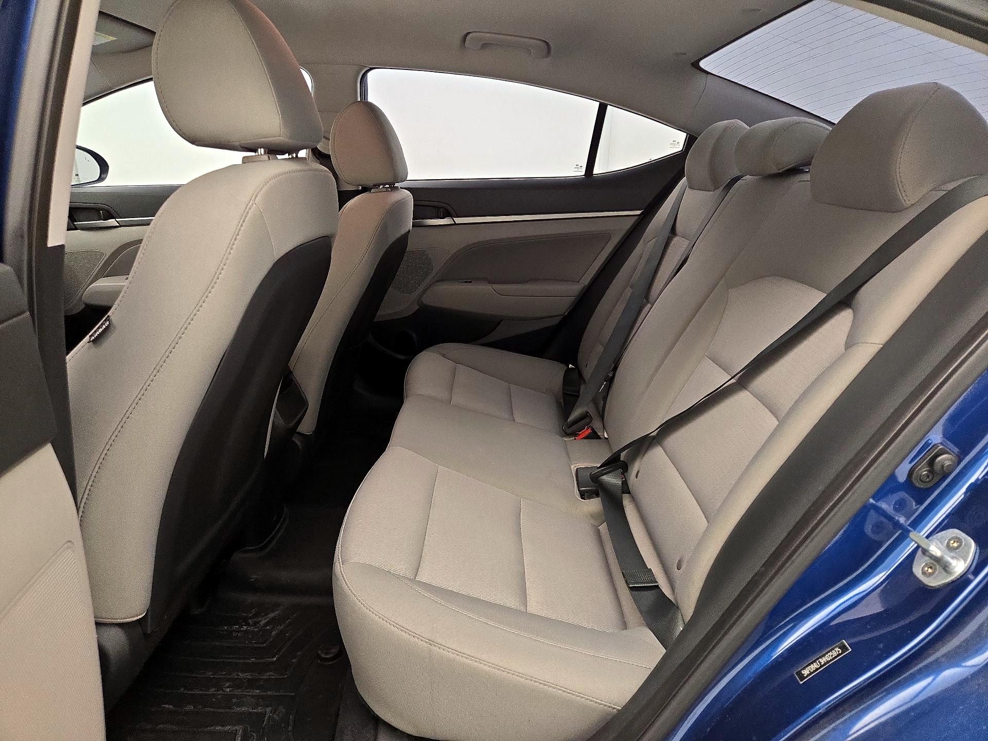 Thumbnail: 2017 Hyundai Elantra - 19